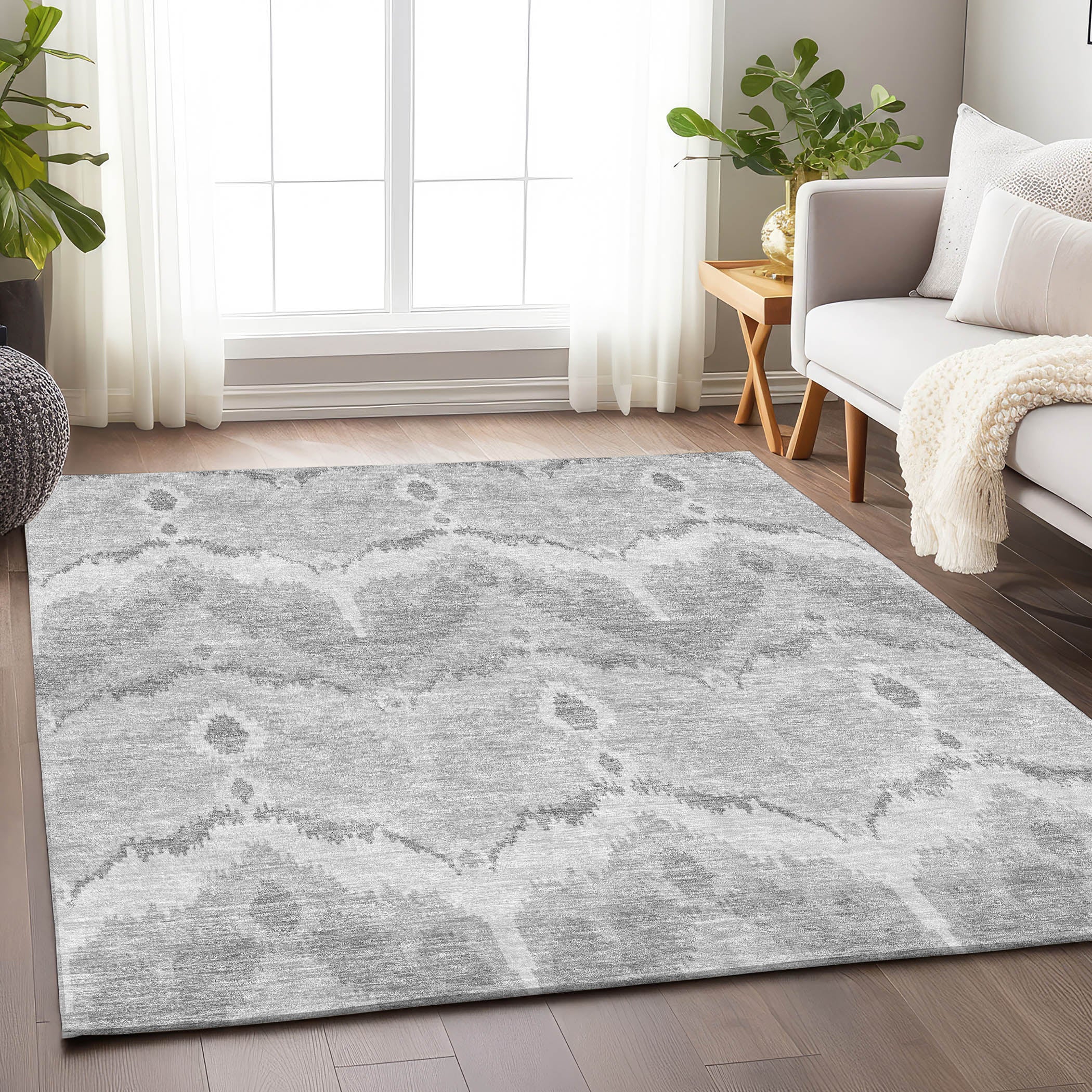 Havana Machine Washable Transitional Silver Gray Rug 2'6" x 3'10" #shape_Rectangle