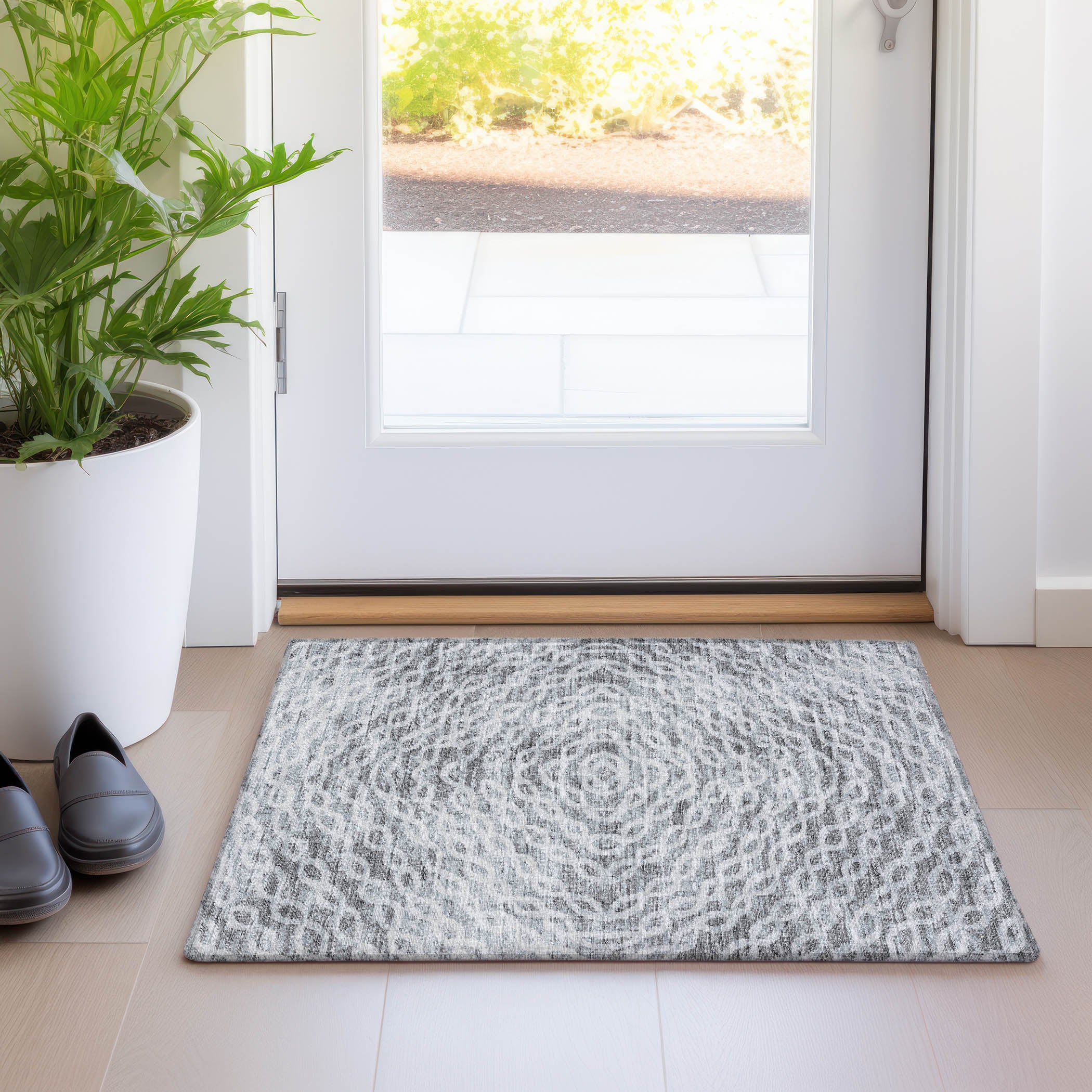 Antigua Machine Washable Transitional Ash Gray Rug 1'8" x 2'6" #shape_Rectangle