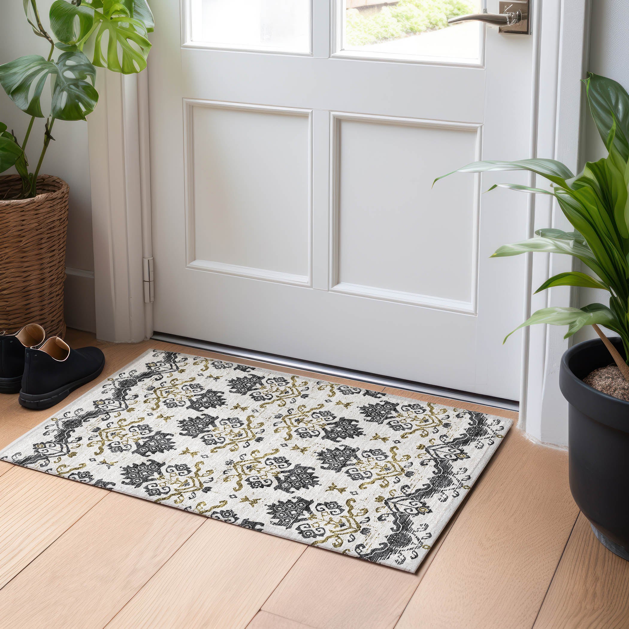 Sarajevo Machine Washable Transitional Black Rug 1'8" x 2'6" #shape_Rectangle
