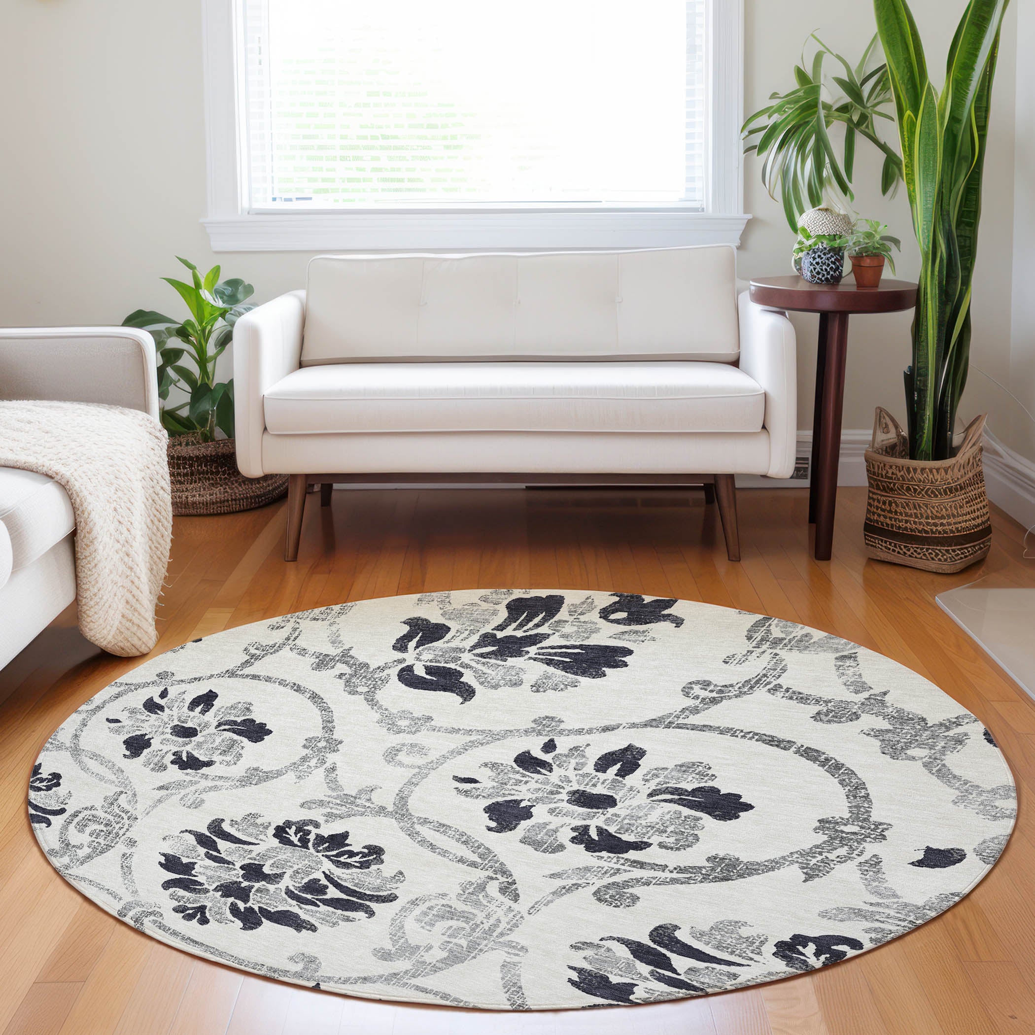 Kathmandu Machine Washable Traditional Black Rug 8' x 8' #shape_Round