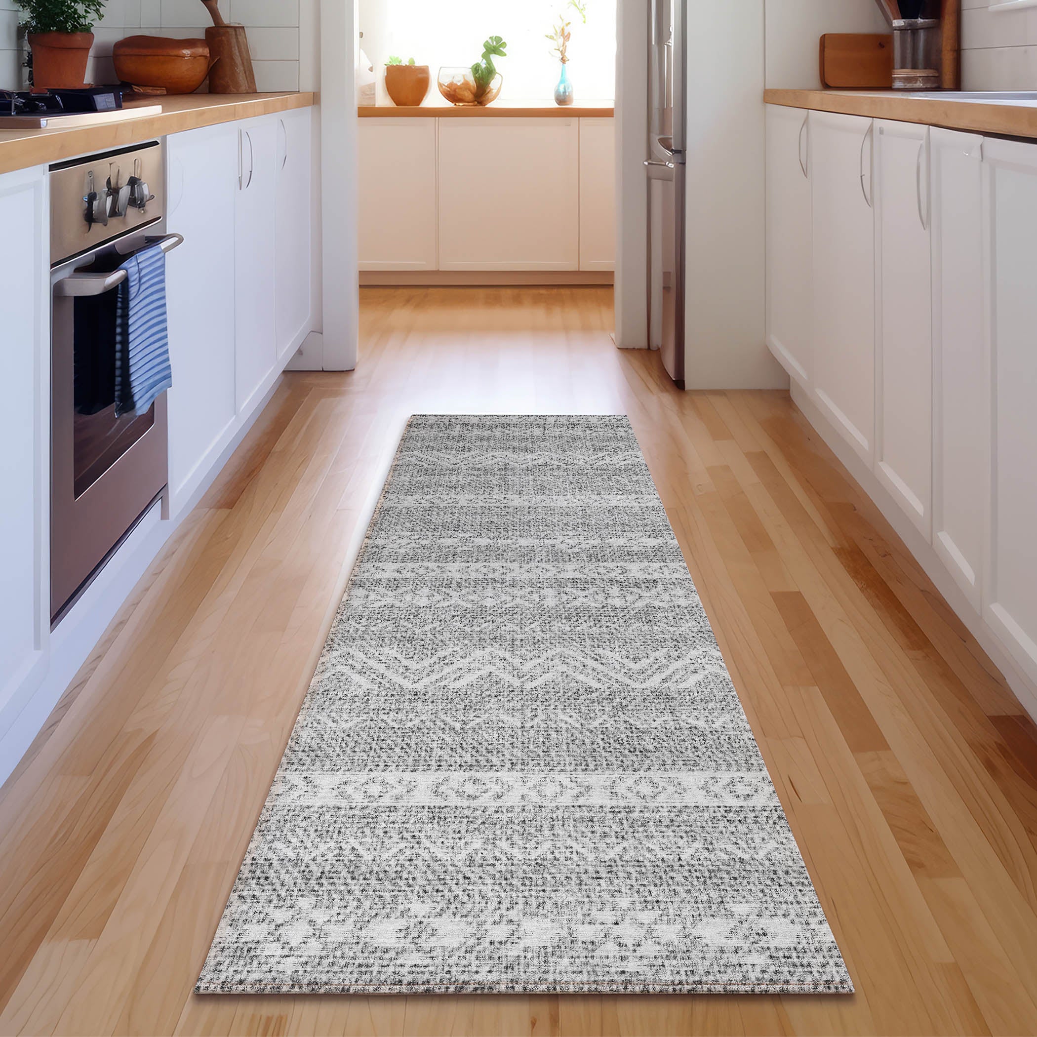 Sarajevo Machine Washable Transitional Gray Rug 2'3" x 7'6" #shape_Runner