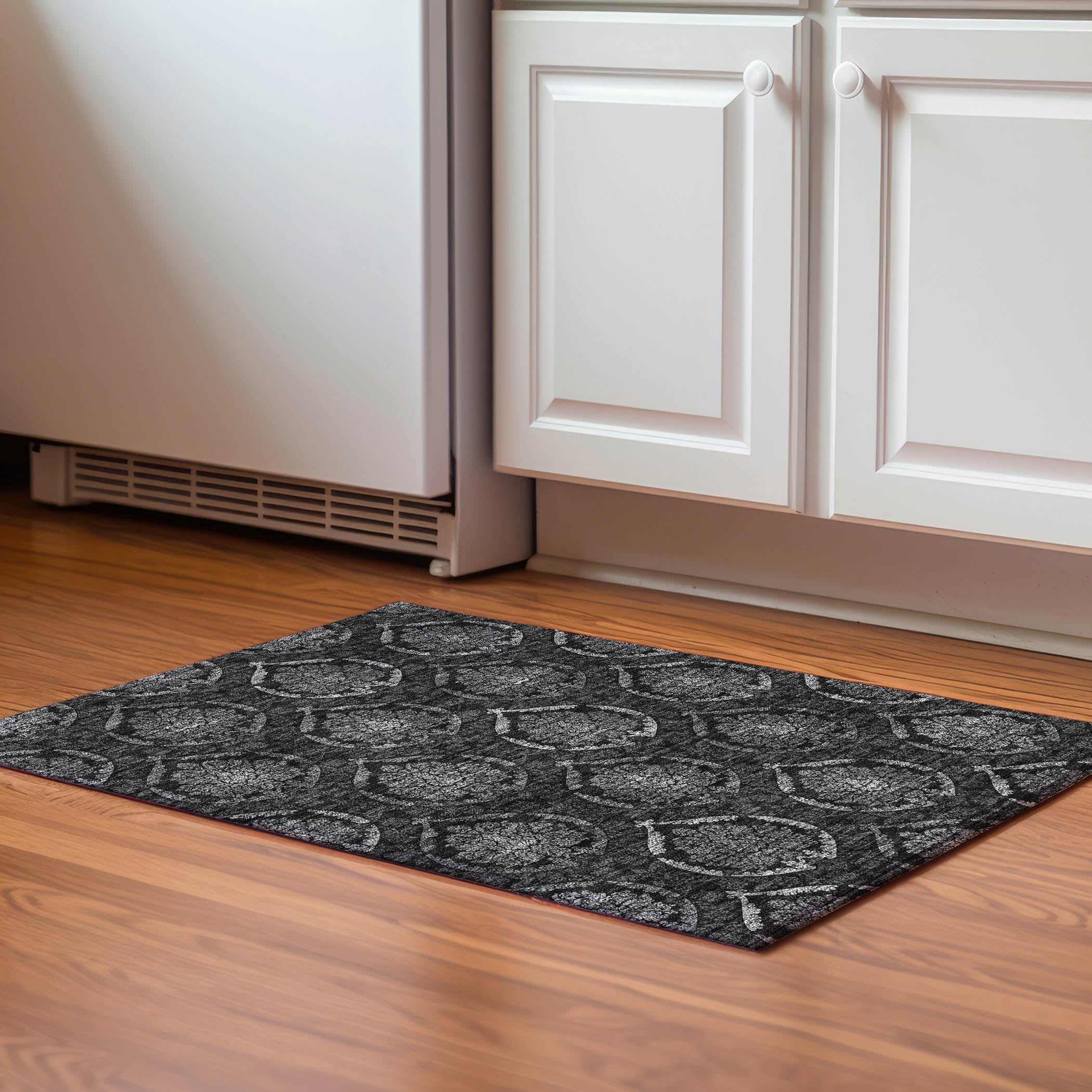 Salzburg Machine Washable Transitional Gray Rug 1'8" x 2'6" #shape_Rectangle
