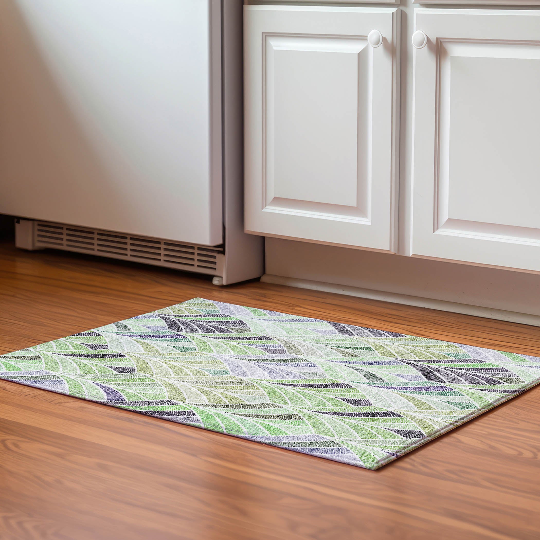 Montevideo Machine Washable Transitional Green Rug 1'8" x 2'6" #shape_Rectangle