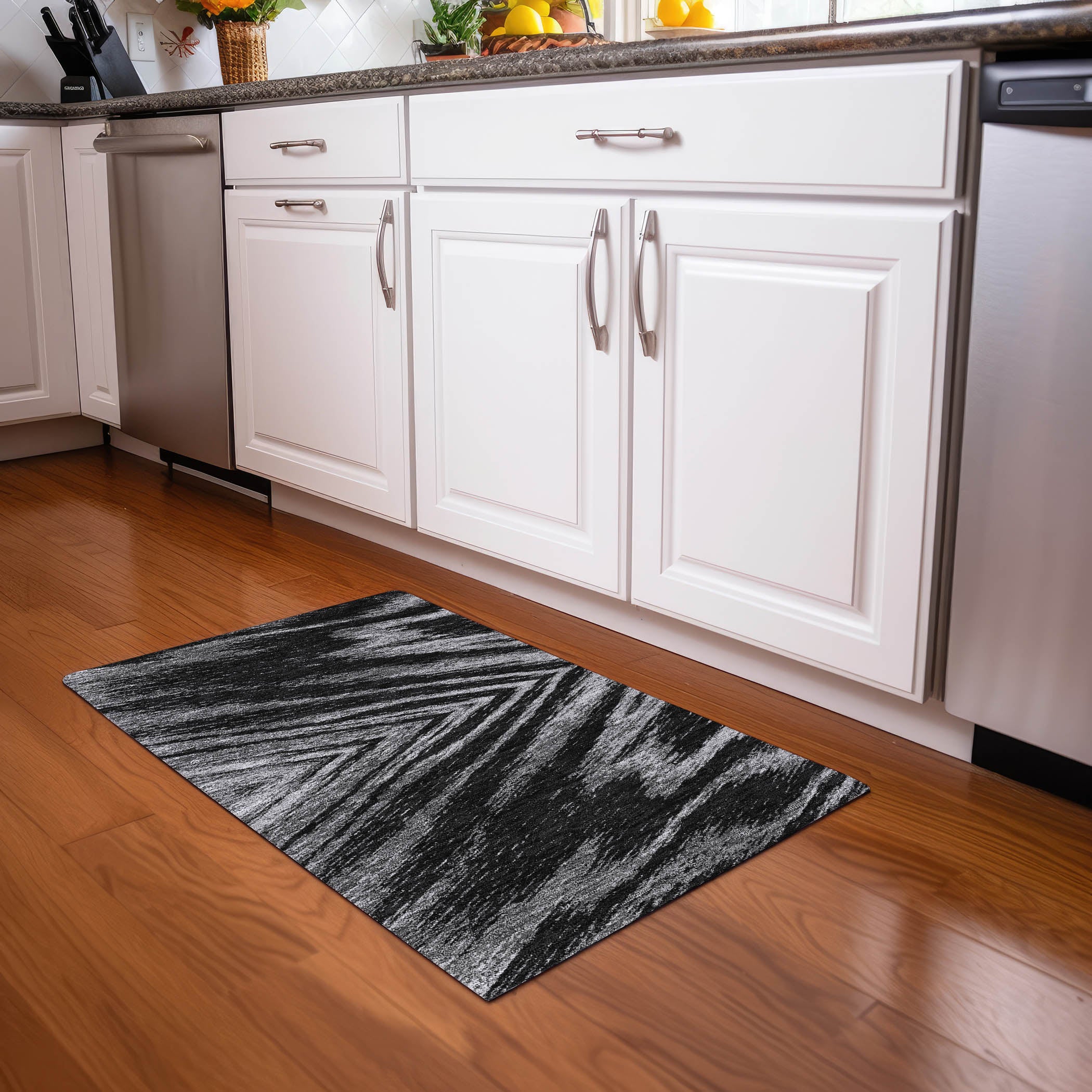Bern Machine Washable Transitional Black Rug 1'8" x 2'6" #shape_Rectangle