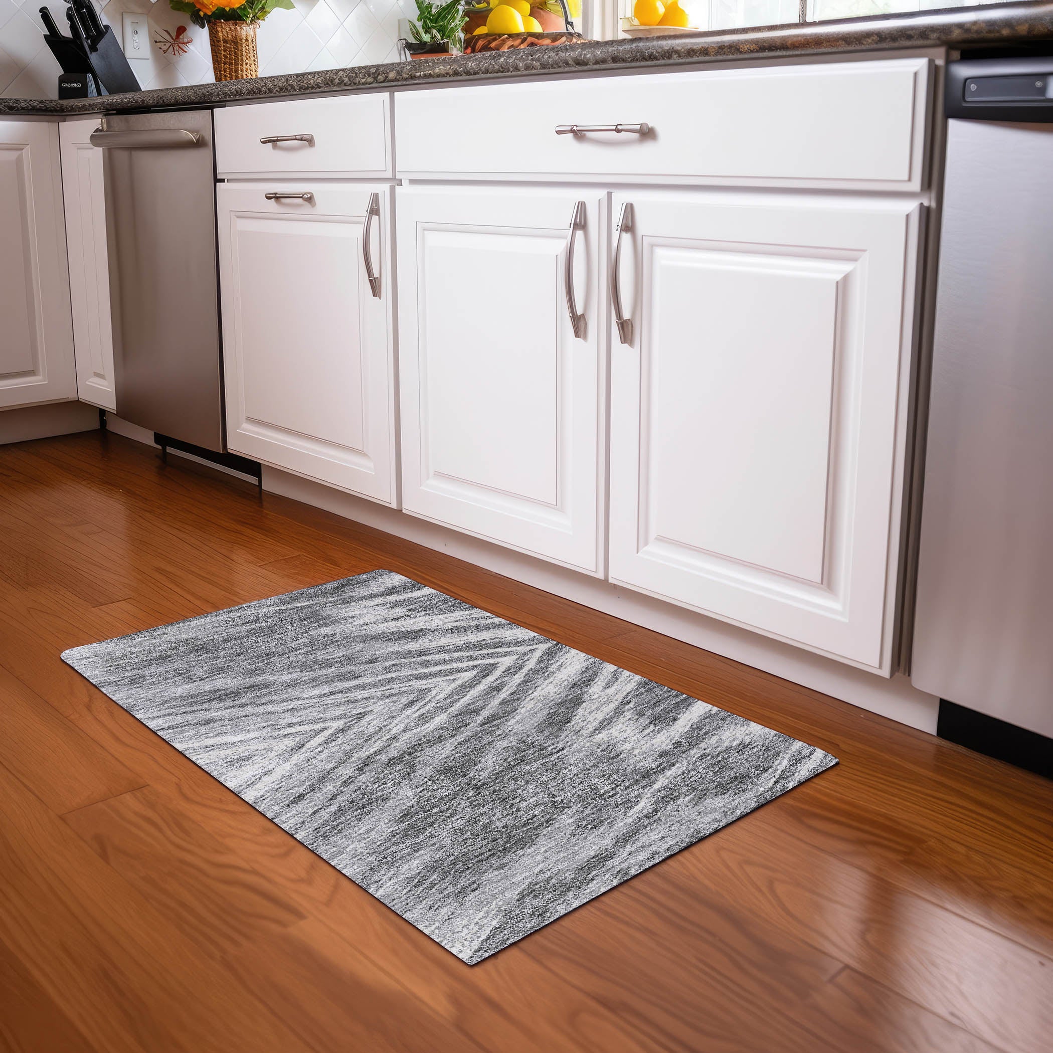 Bern Machine Washable Transitional Gray Rug 1'8" x 2'6" #shape_Rectangle