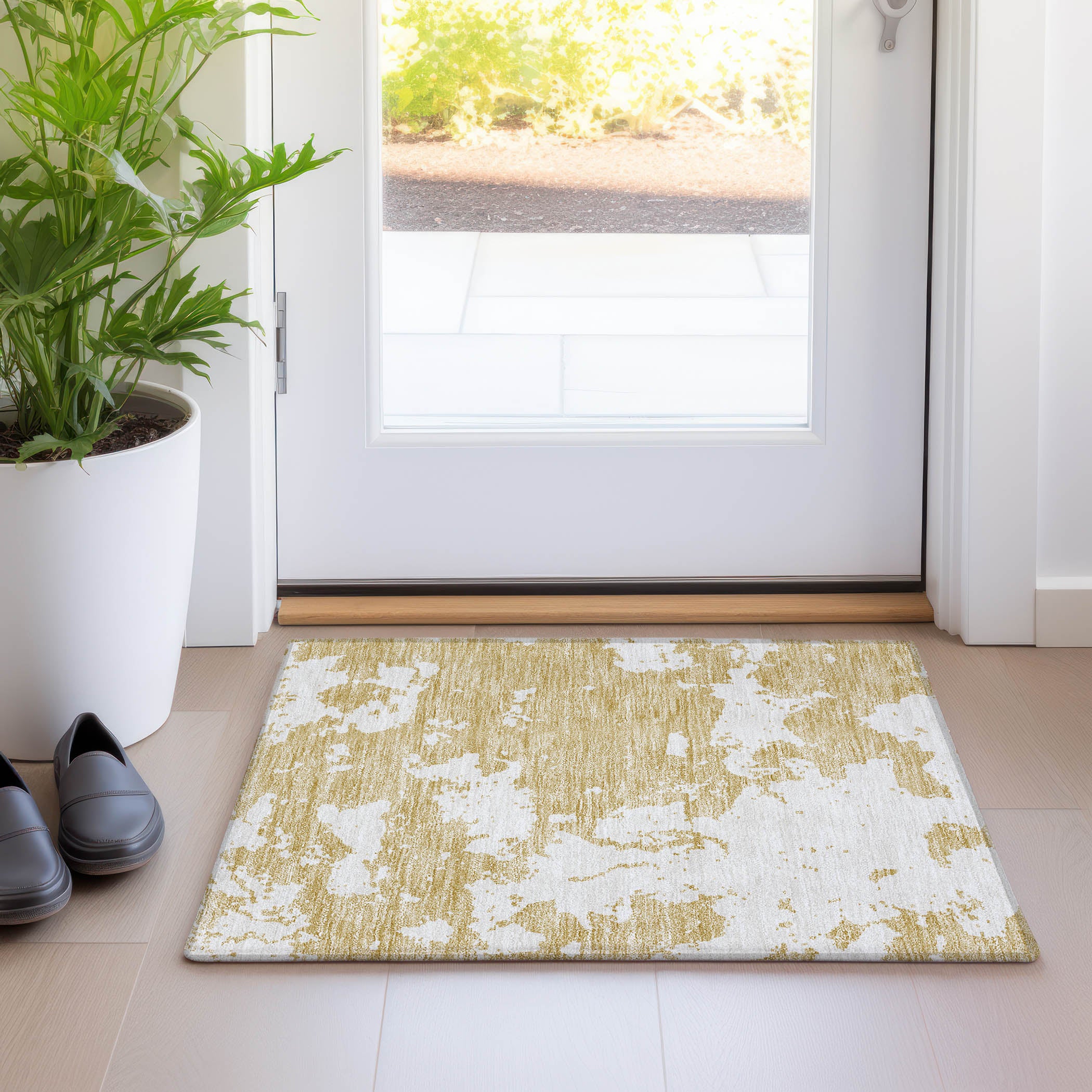 Baku Machine Washable Transitional Gold Rug 1'8" x 2'6" #shape_Rectangle
