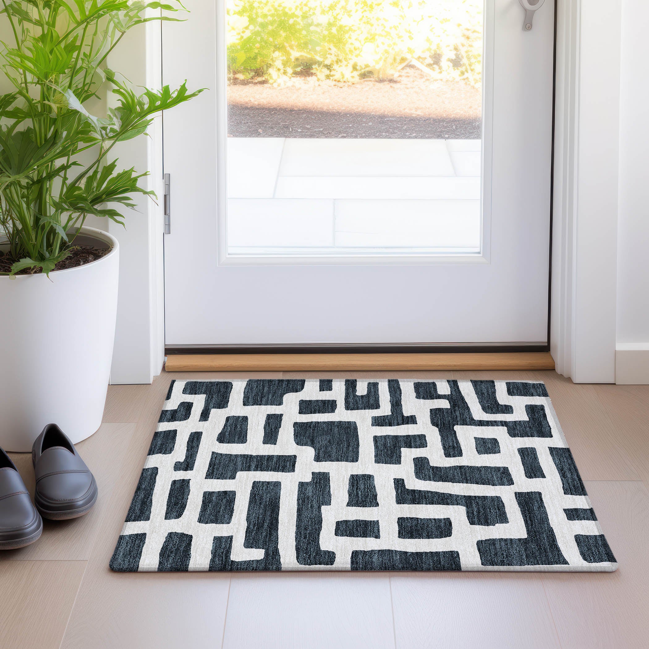 Bern Machine Washable Transitional Black Rug 1'8" x 2'6" #shape_Rectangle