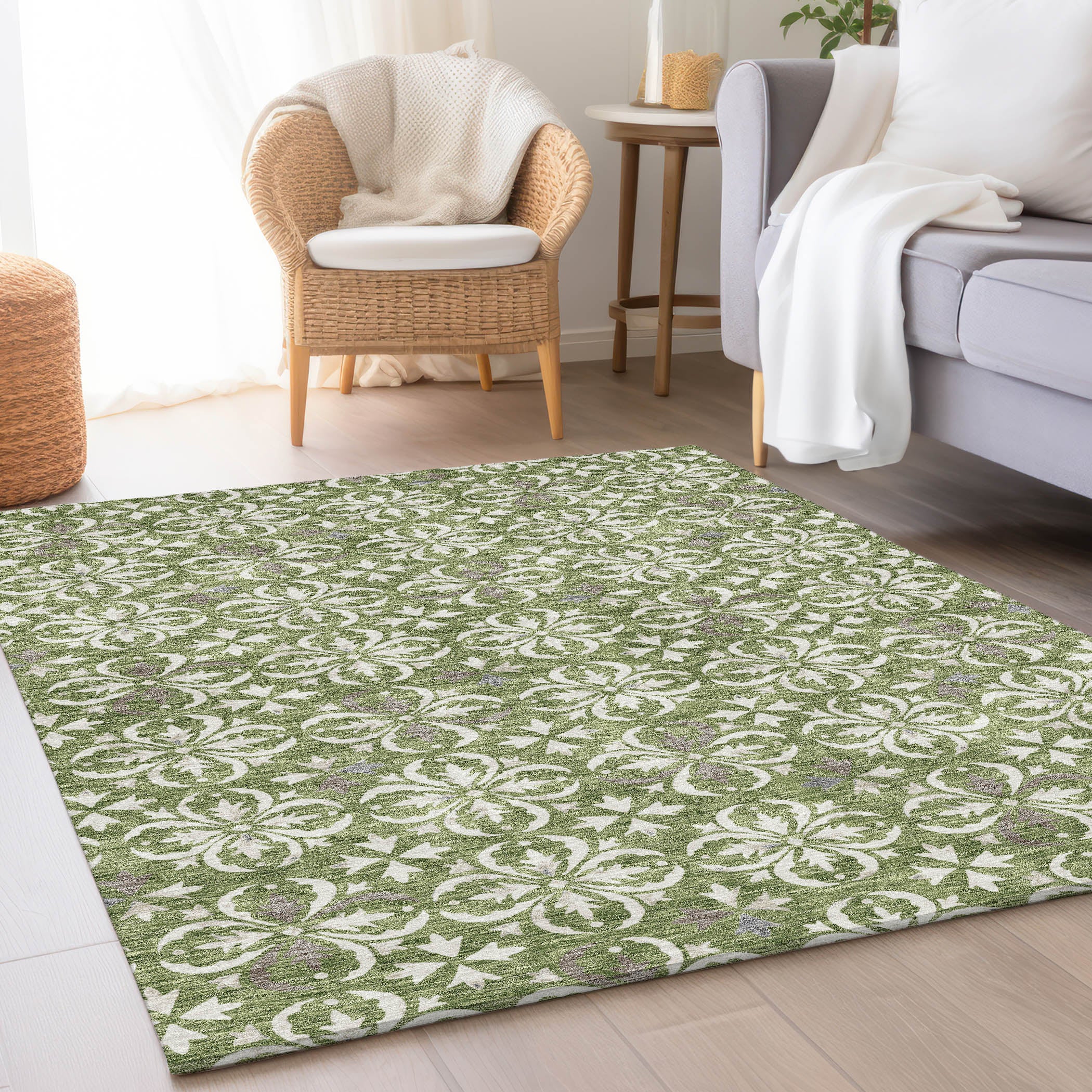 Antigua Machine Washable Transitional Green Rug 2'6" x 3'10" #shape_Rectangle