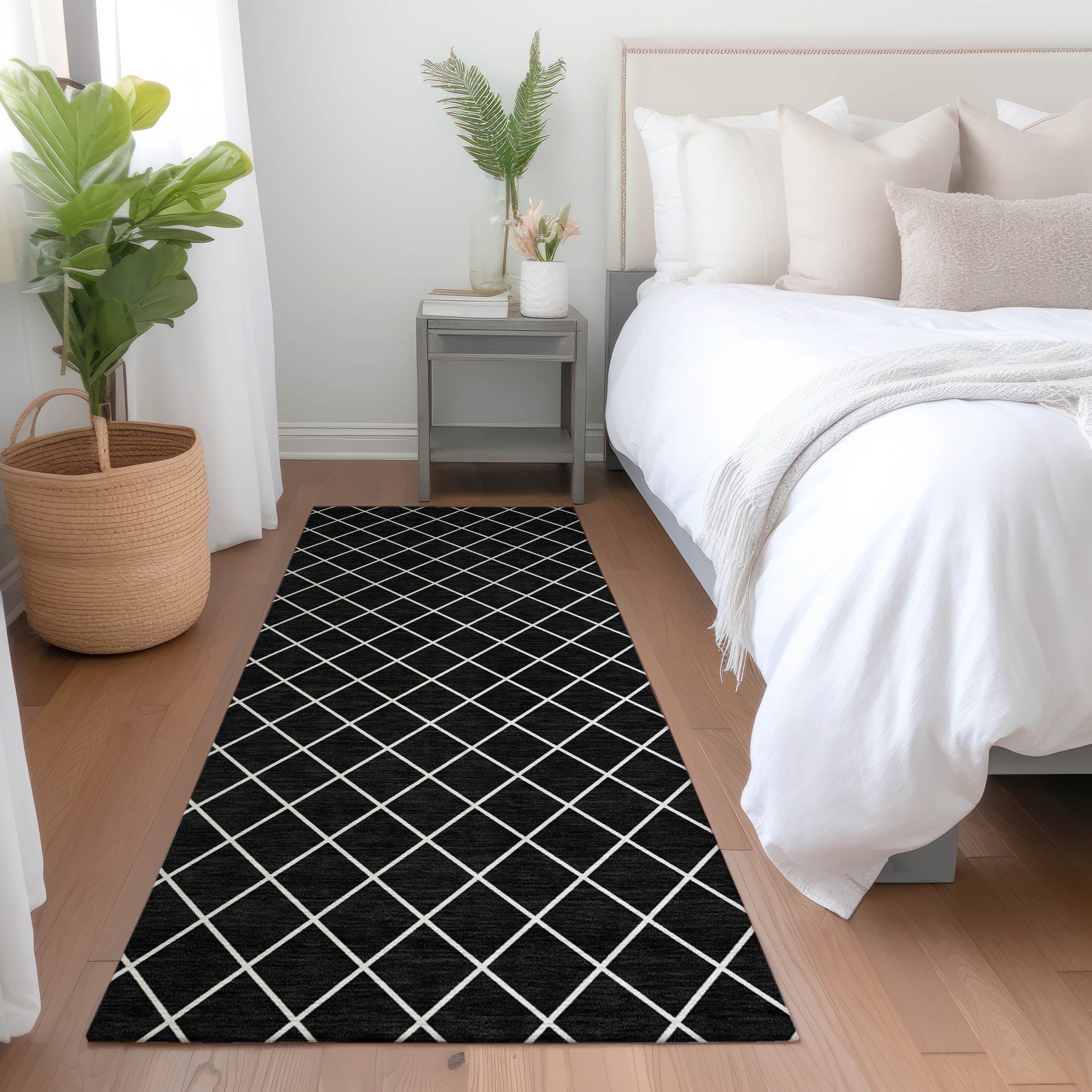 Tallinn Machine Washable Transitional Black Rug 2'3" x 7'6" #shape_Runner