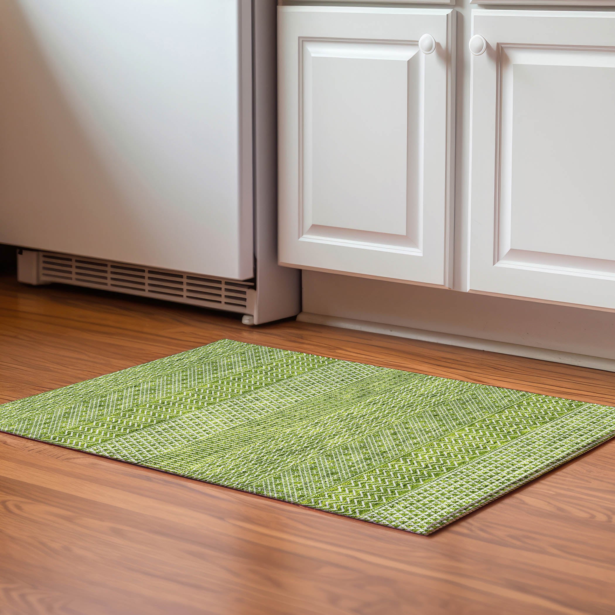 Florence Machine Washable Transitional Lime Green Rug 1'8" x 2'6" #shape_Rectangle