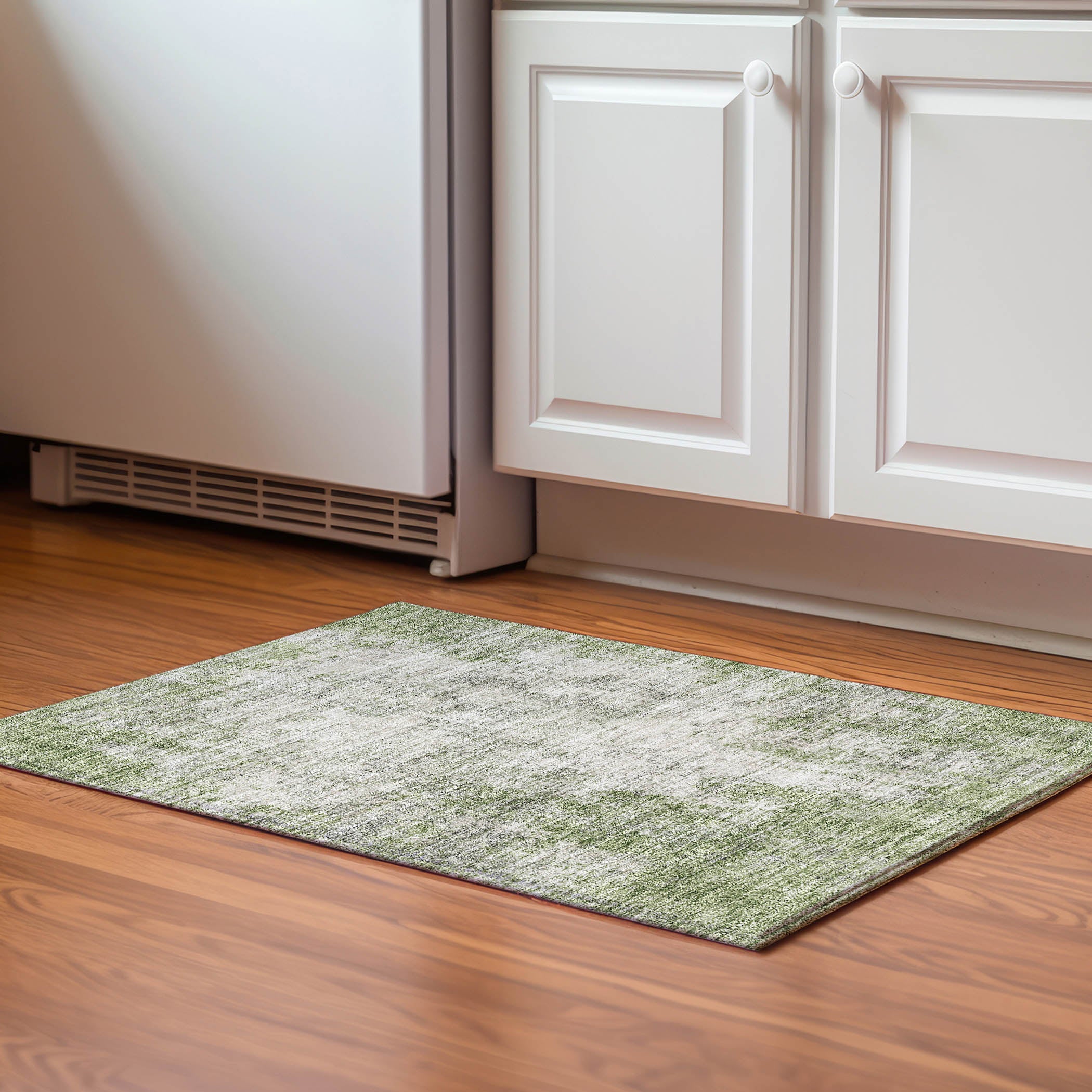 Bogota Machine Washable Transitional Green Rug 1'8" x 2'6" #shape_Rectangle