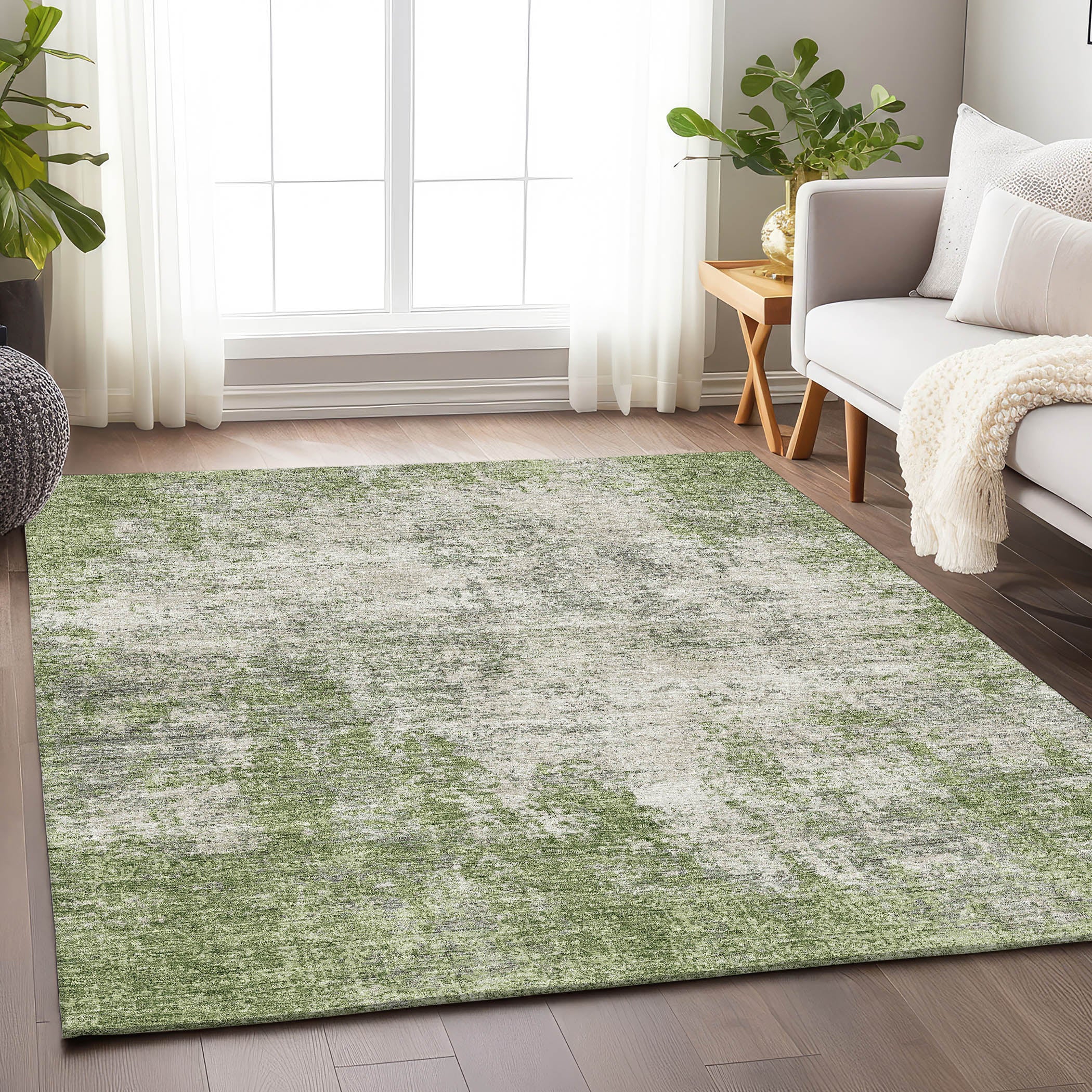 Bogota Machine Washable Transitional Green Rug 2'6" x 3'10" #shape_Rectangle