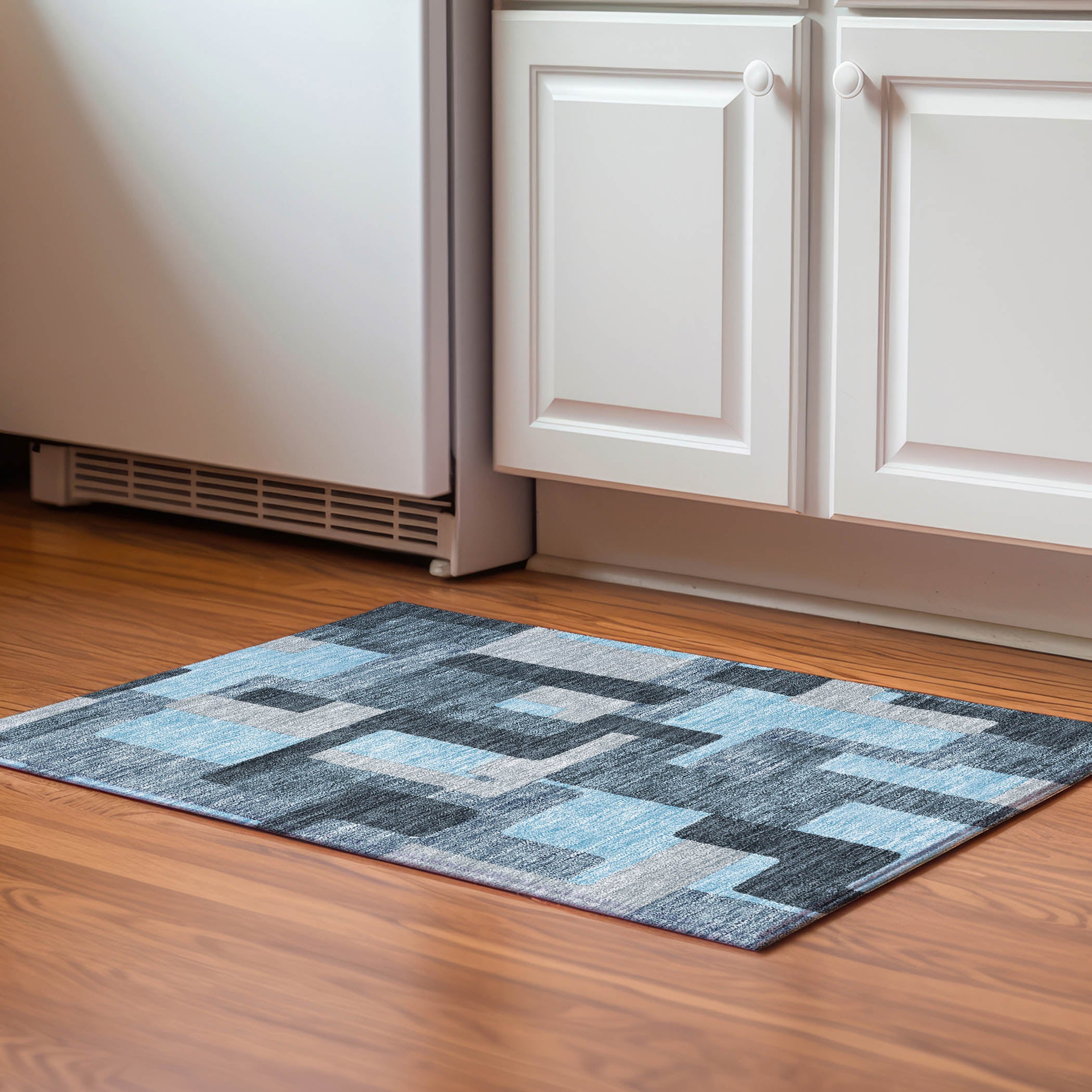 Salzburg Machine Washable Transitional Sky Blue Rug 1'8" x 2'6" #shape_Rectangle