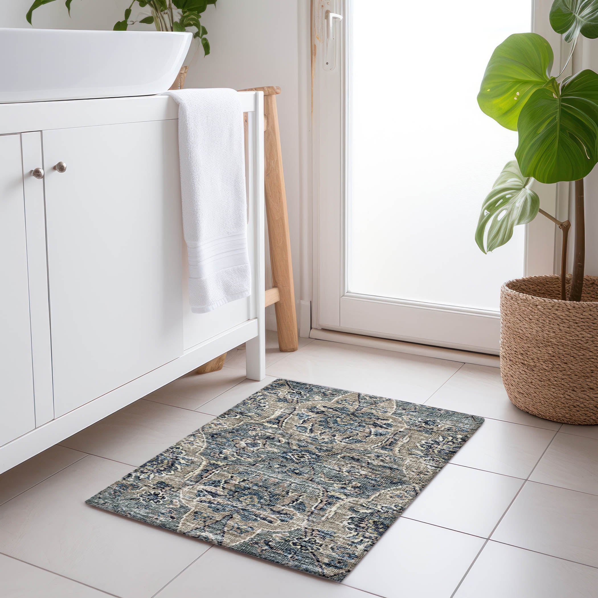 Split Machine Washable Traditional River Blue Rug 1'8" x 2'6" #shape_Rectangle