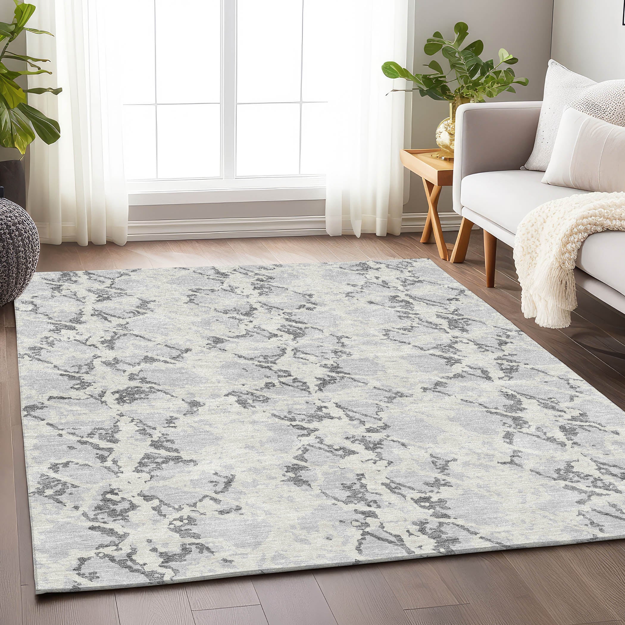 Bern Machine Washable Transitional Silver Gray Rug 2'6" x 3'10" #shape_Rectangle