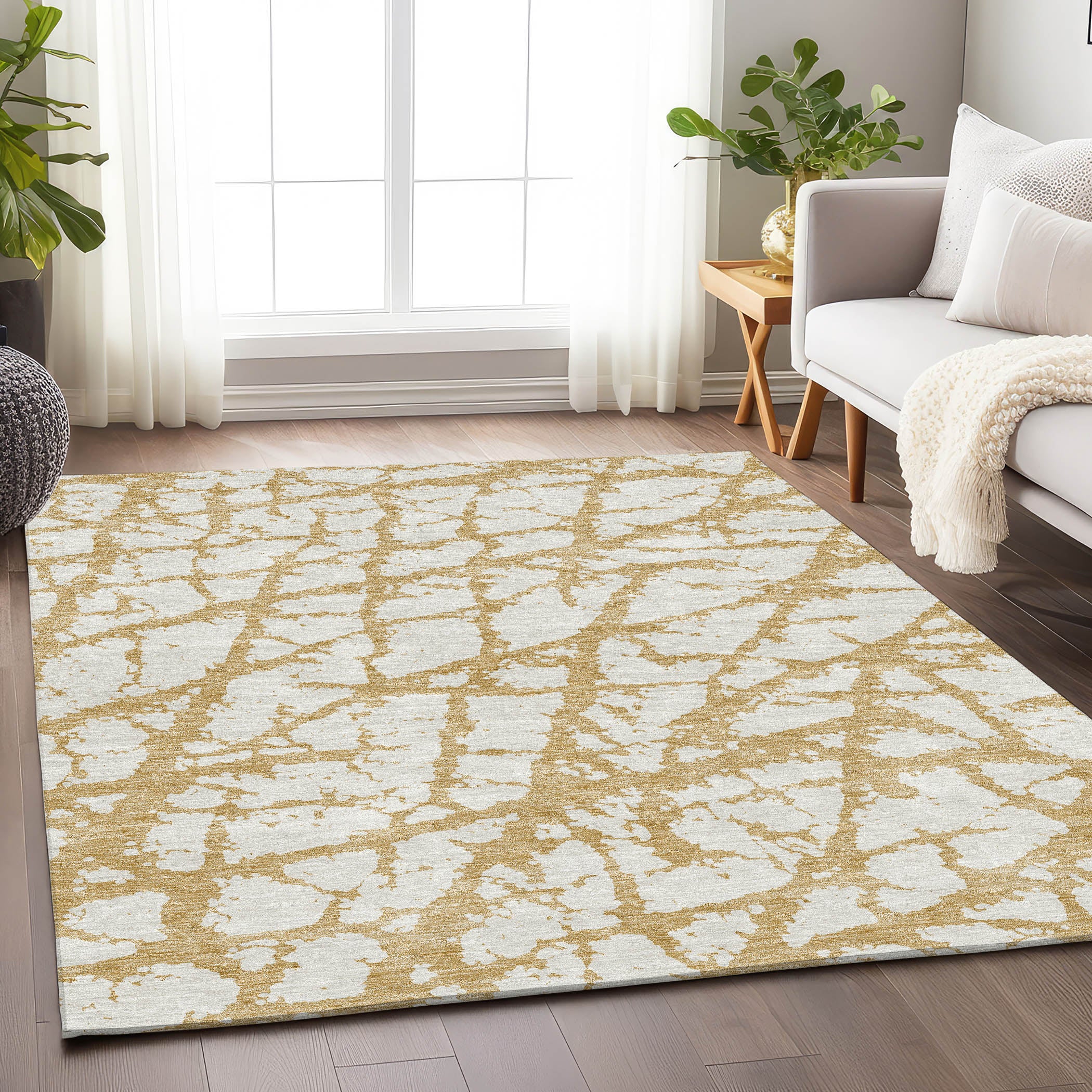 Queenstown Machine Washable Transitional Gold Rug 2'6" x 3'10" #shape_Rectangle