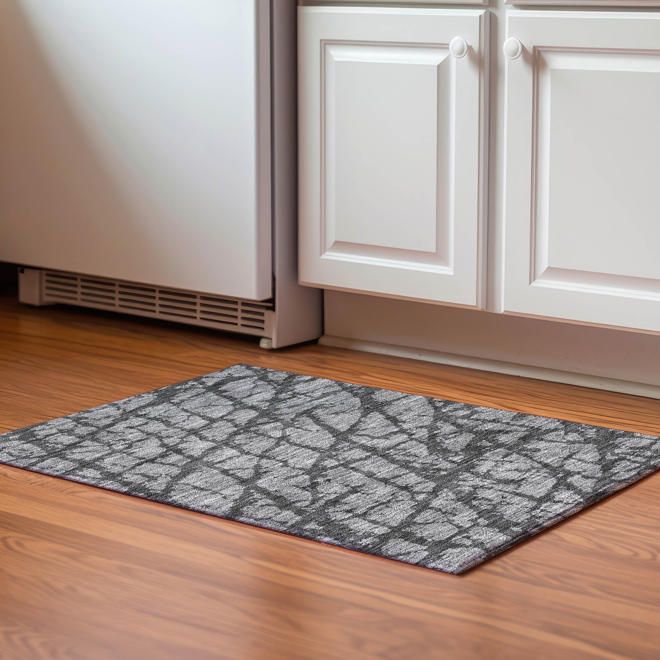 Queenstown Machine Washable Transitional Gray Rug 1'8" x 2'6" #shape_Rectangle