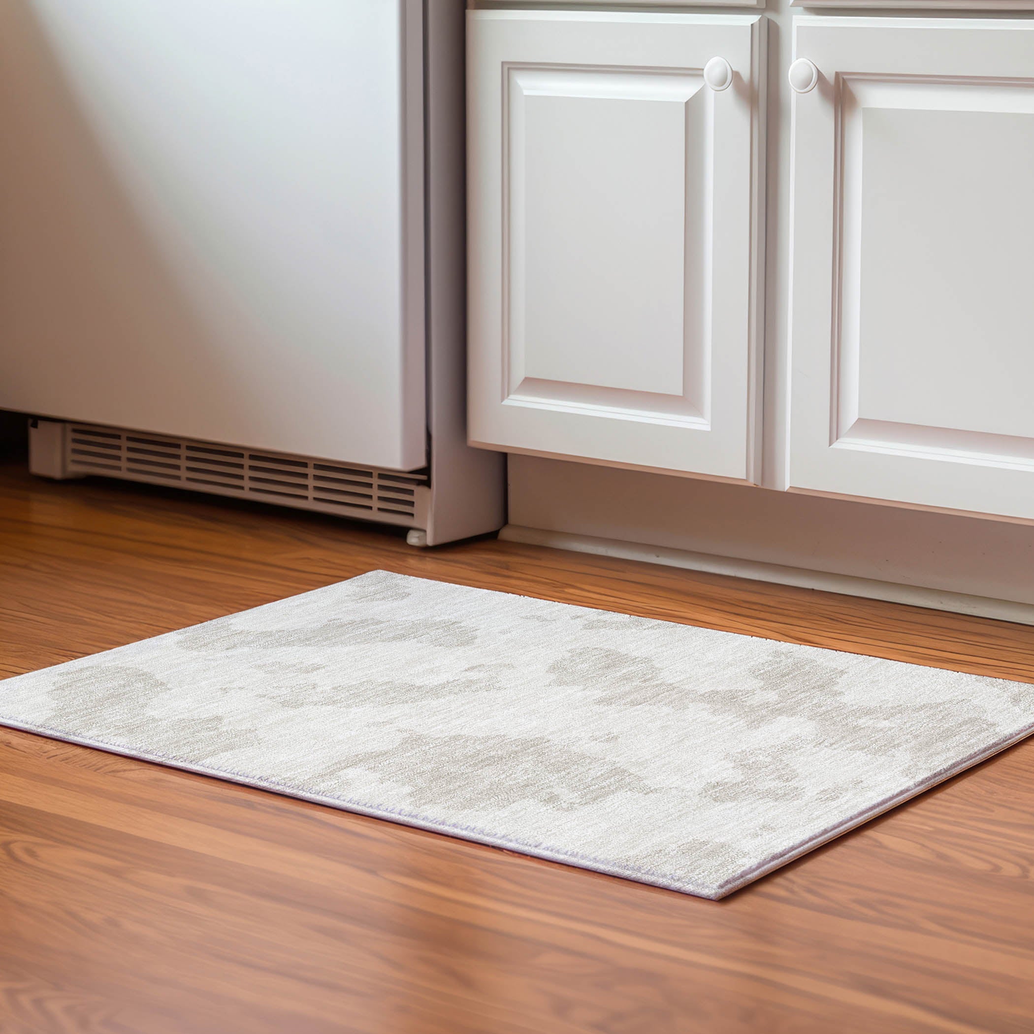 Lima Machine Washable Transitional Ivory Rug 1'8" x 2'6" #shape_Rectangle