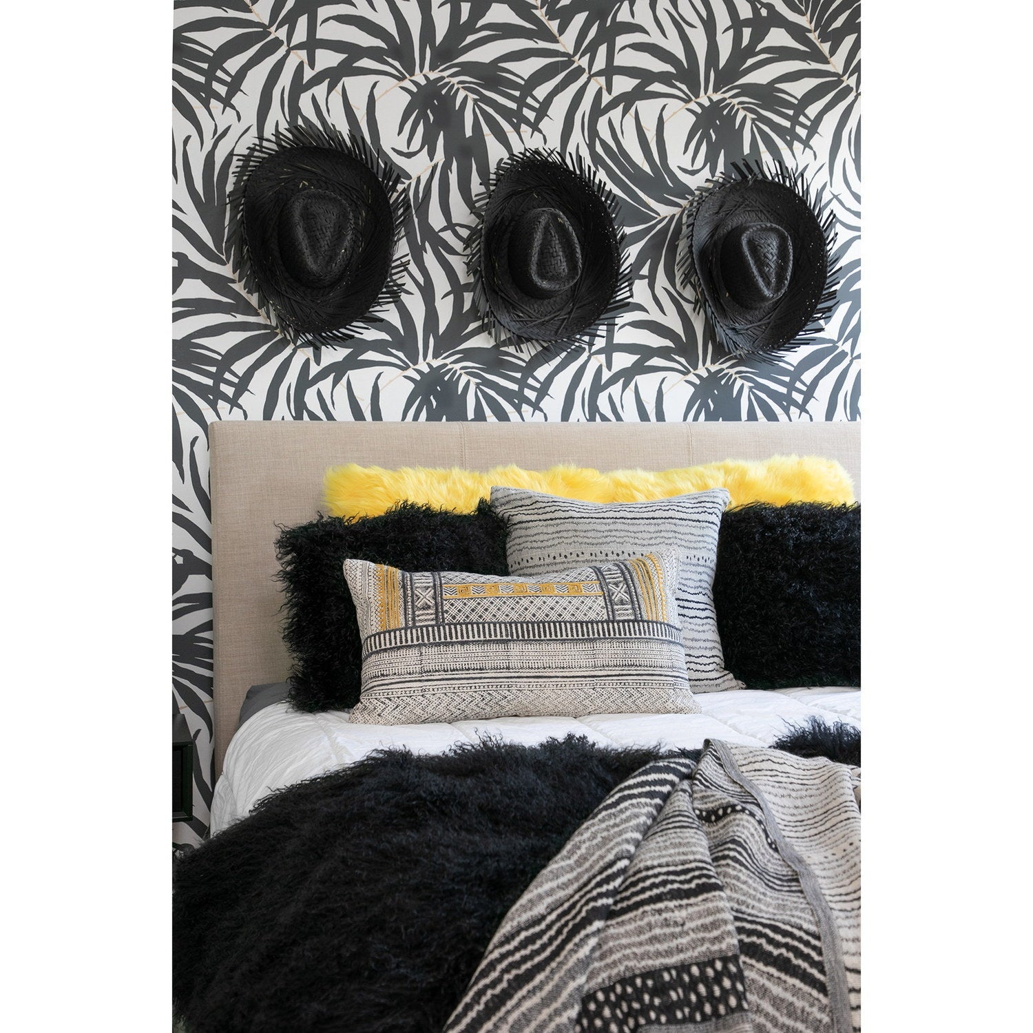 Wool/silk Cushion Sojourn Multi 2