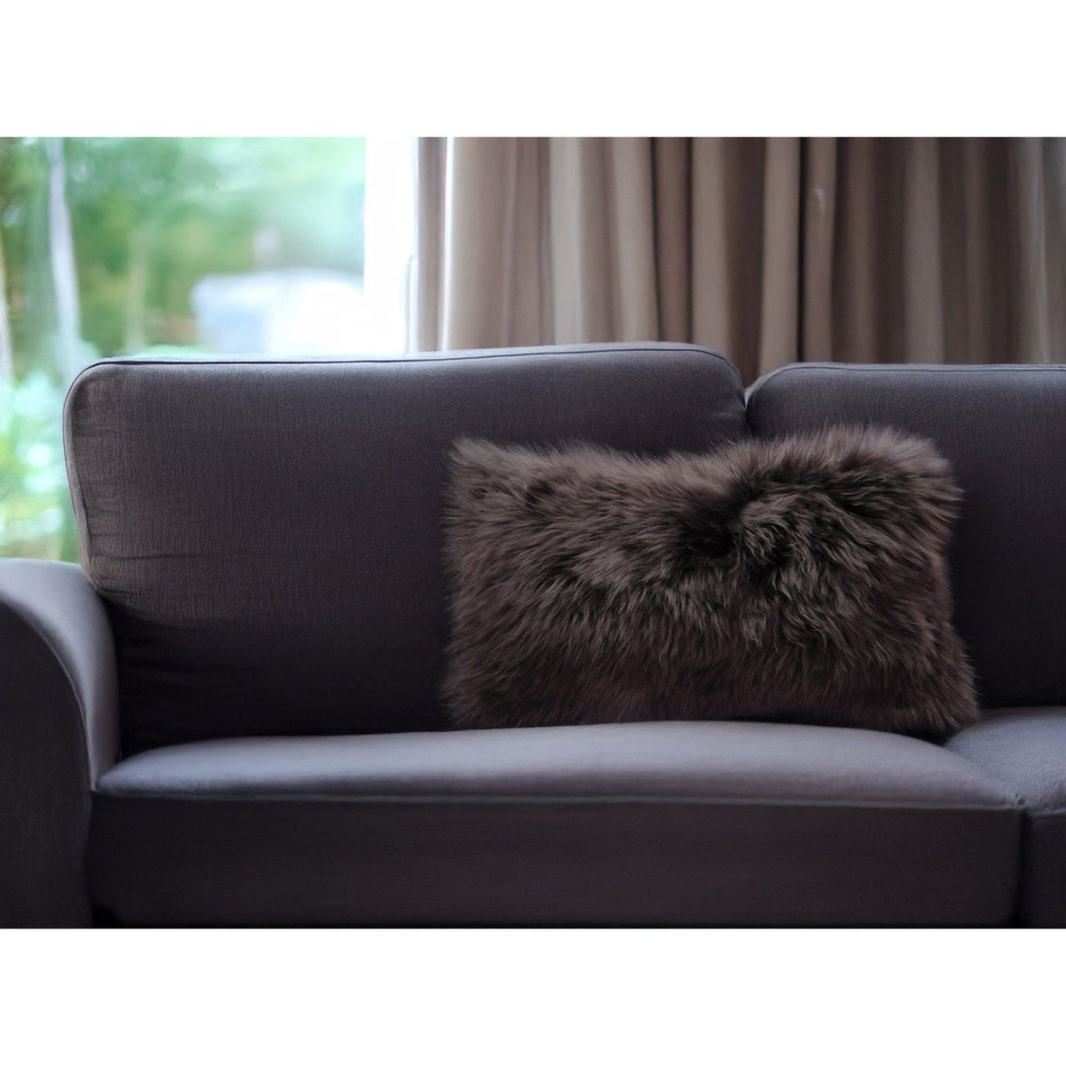 Cushion Longwool Sheepskin Cafecito 2