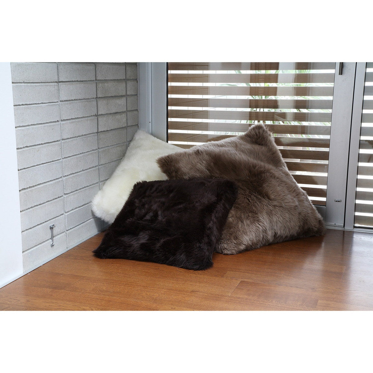 Longwool Sheepskin Cushion Taupe 2