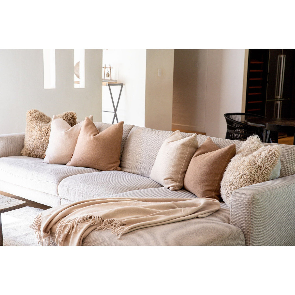 Cushion Flatweave Ecru 2