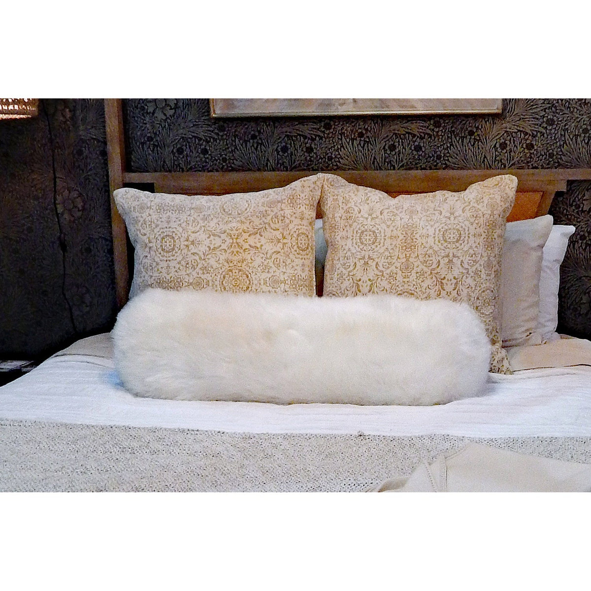 Cushion LW Sheepskin Ivory 2