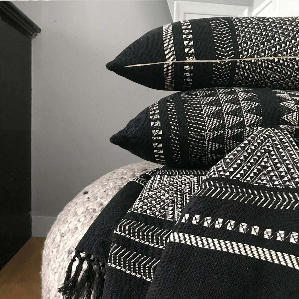 Cotton Arapahoe Throw 53x87" Black 3