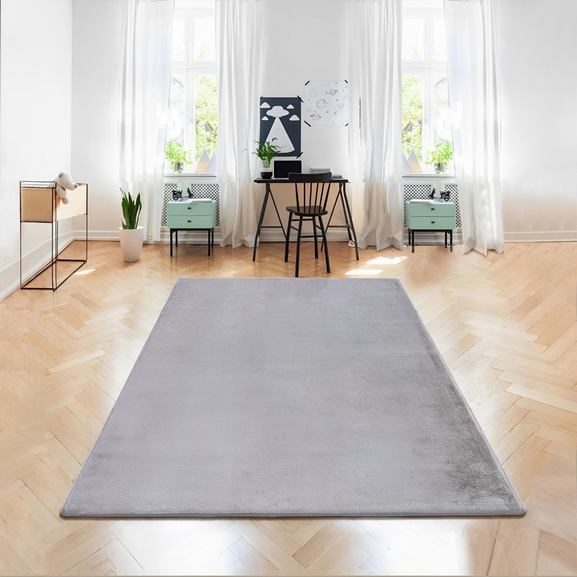 Light Grey Plush Machine Washable Area Rug