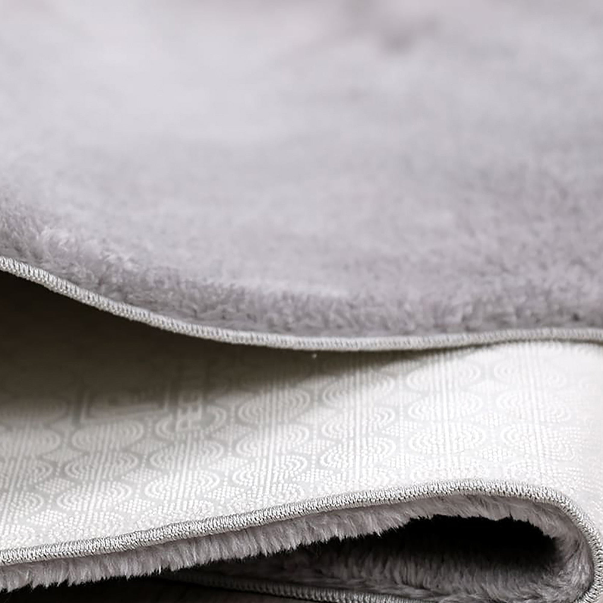 Light Grey Plush Machine Washable Area Rug