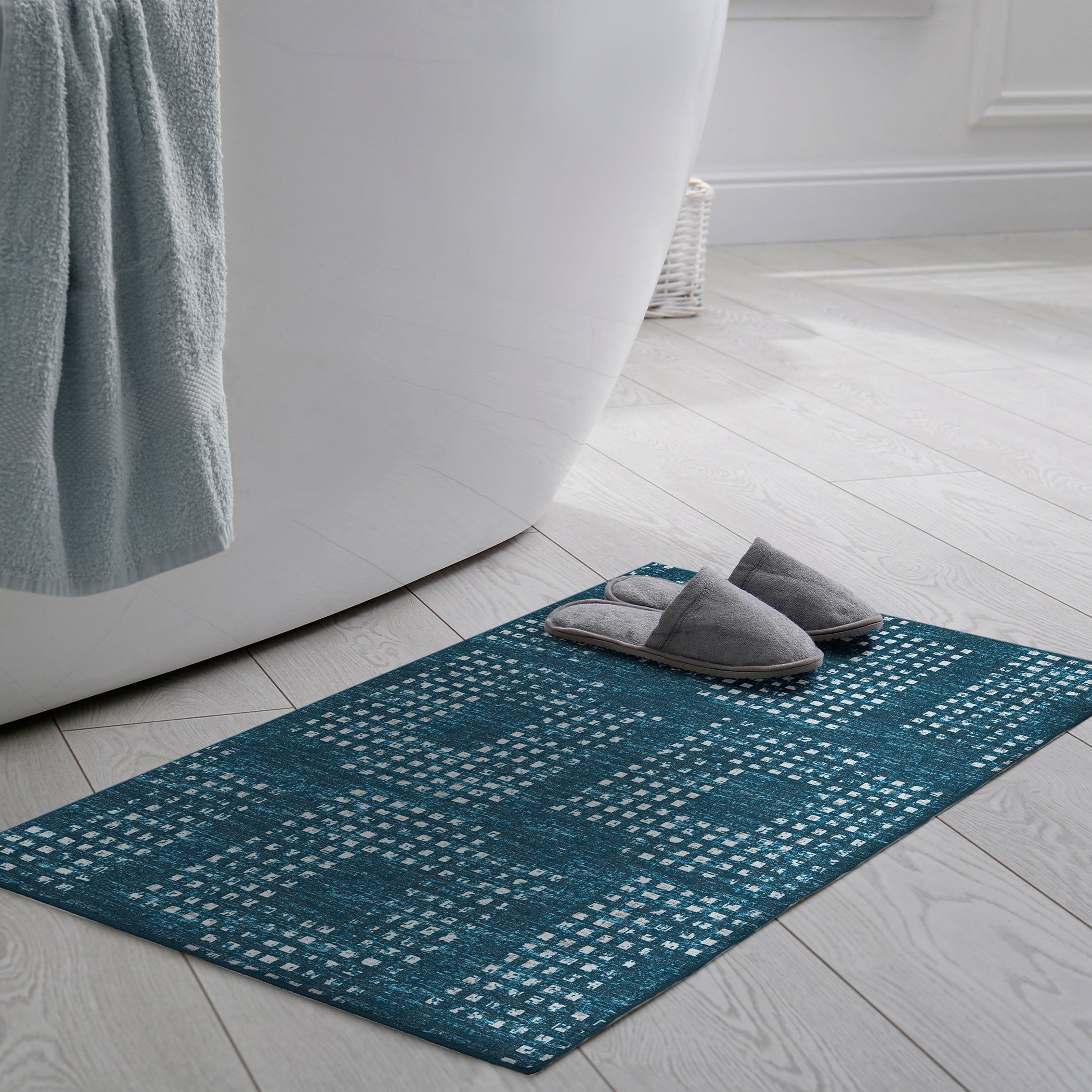 Indoor/Outdoor Transitional DA1 Navy Blue Rug 2' x 3' #shape_Rectangle
