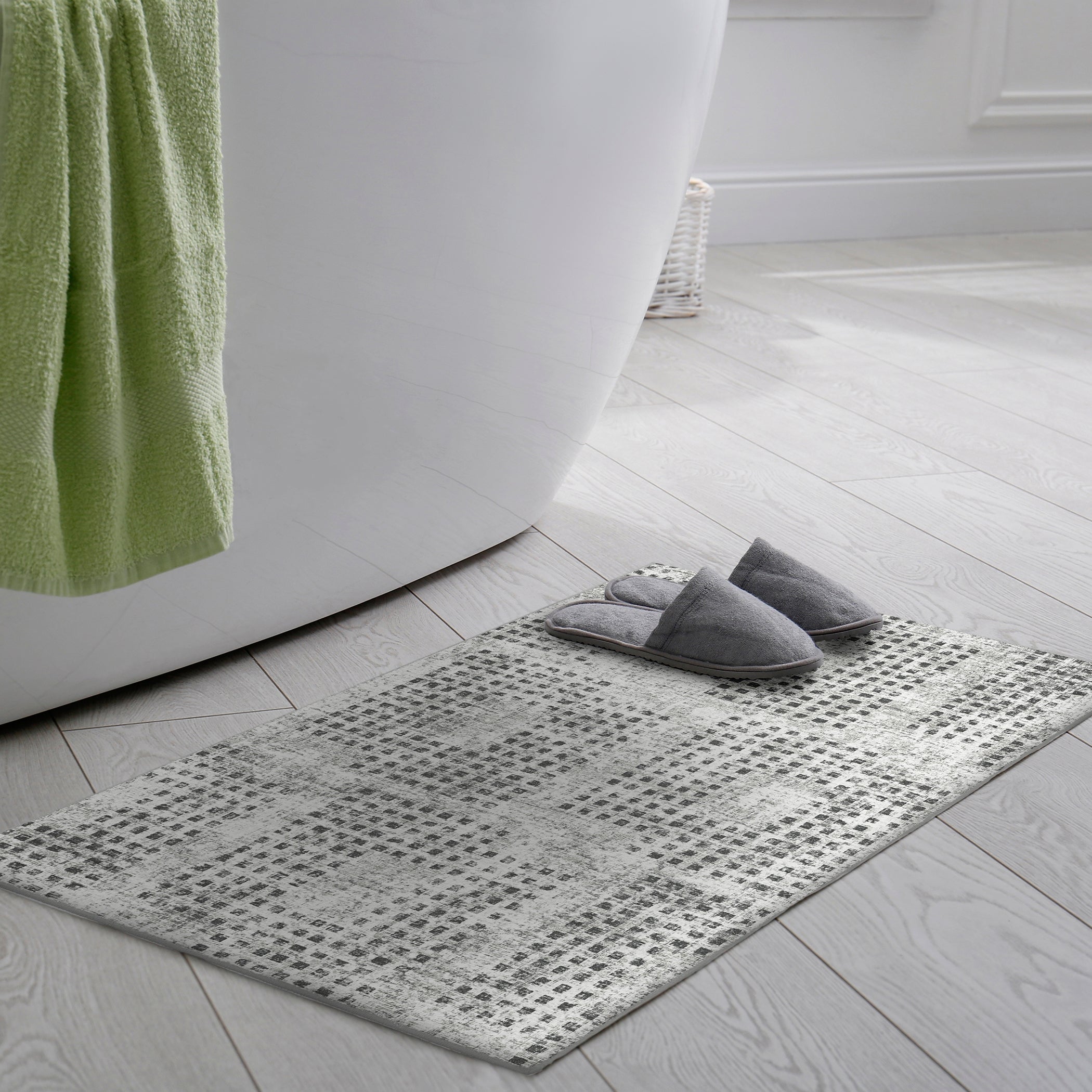 Indoor/Outdoor Transitional DA1 Pewter Gray Rug 2' x 3' #shape_Rectangle