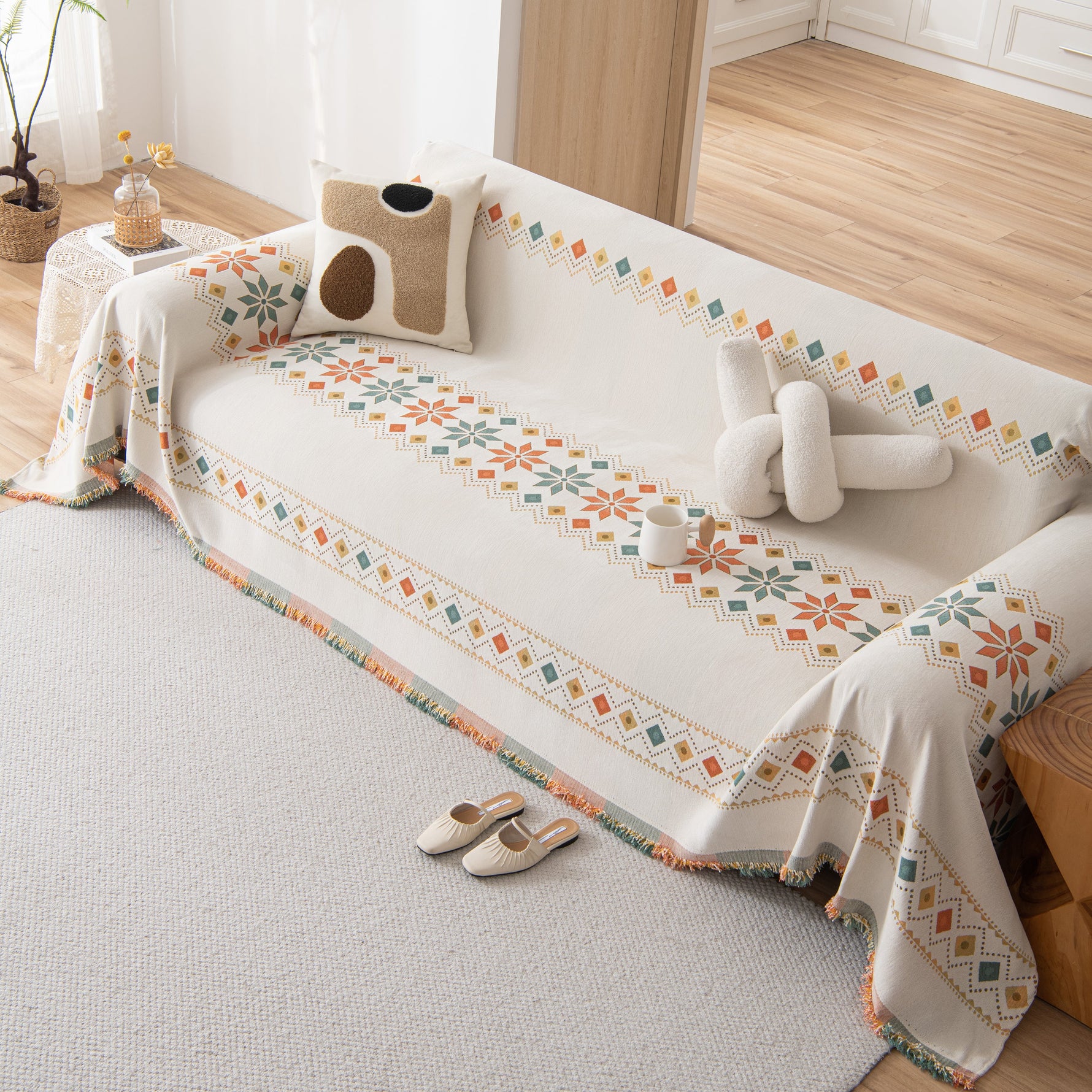 Bohemian Geometric Sofa Throw Cover, Cozy & Protective Ethnic-Inspired Couch Cover