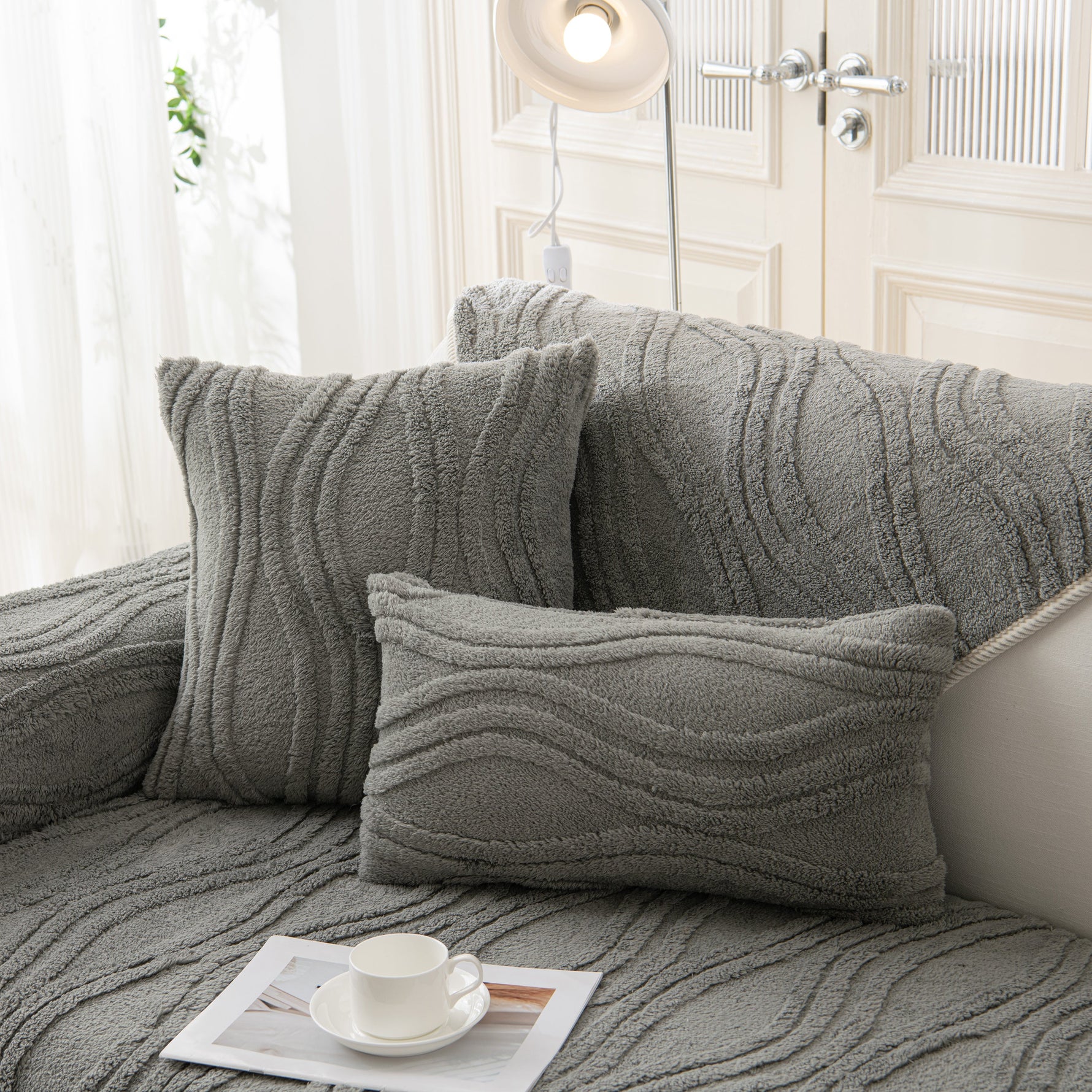 Winter Thickened Non-slip Blanket, Three-Dimensional Embossed Cotton Velvet Sofa Cover