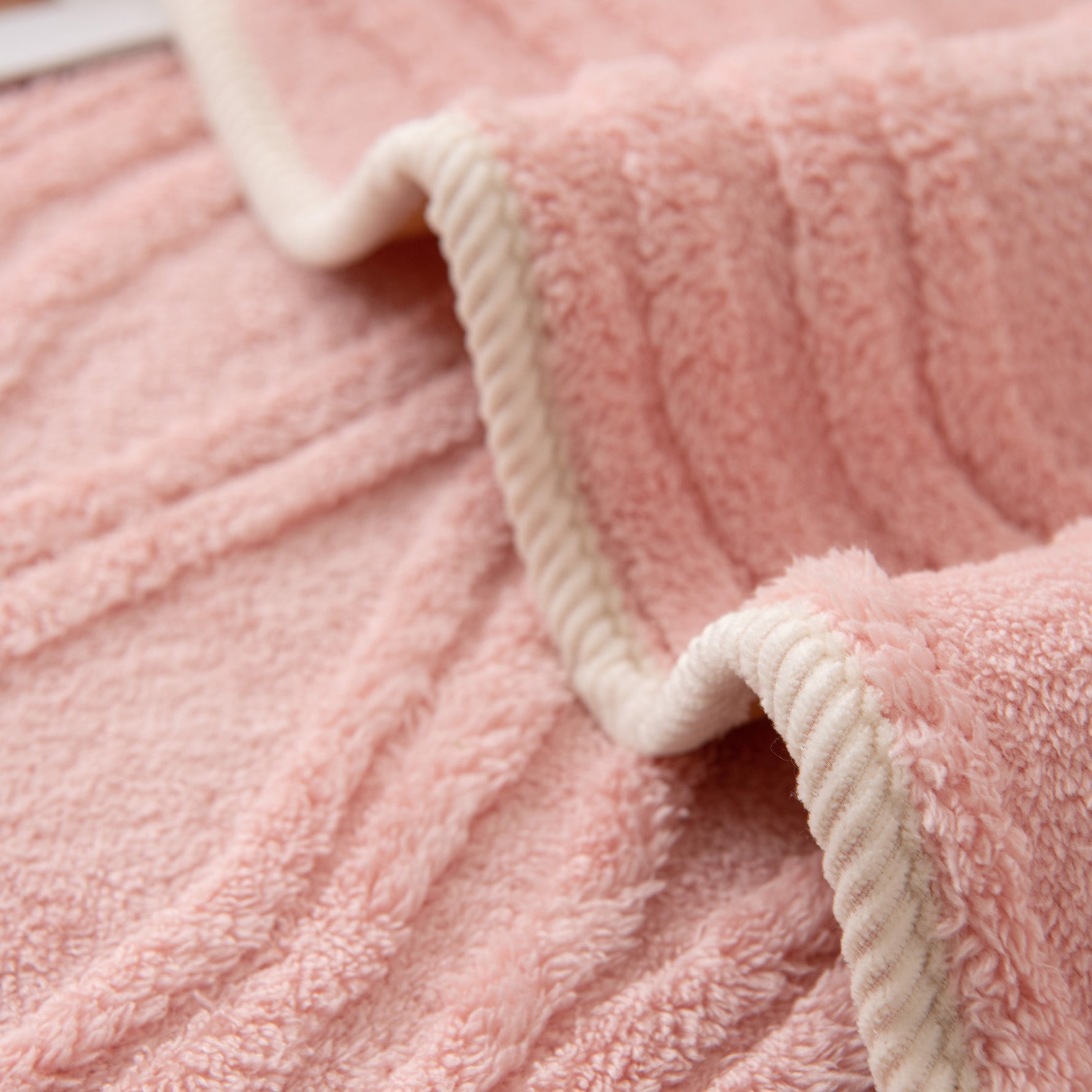 Winter Thickened Non-slip Blanket, Three-Dimensional Embossed Cotton Velvet Sofa Cover