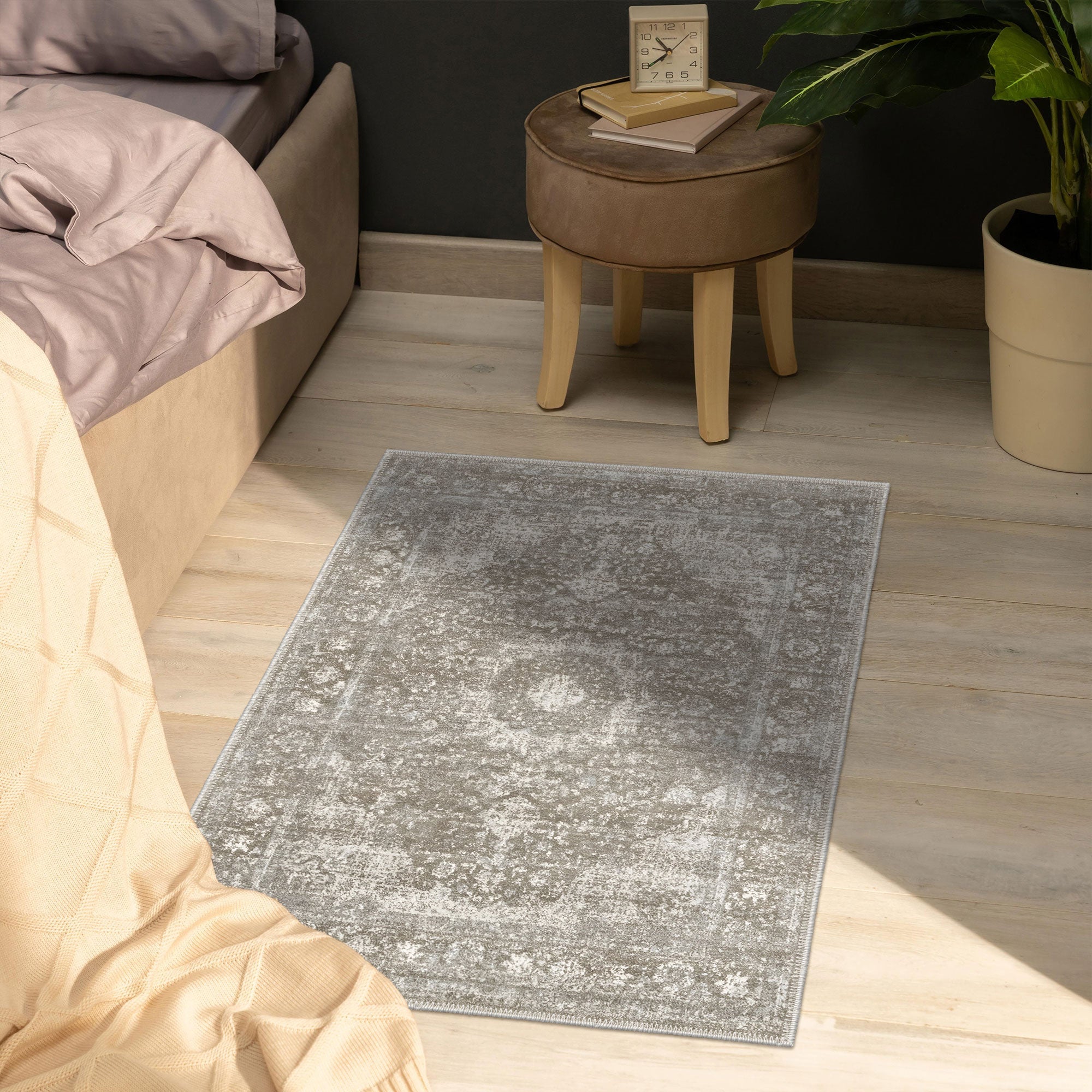 Victory Machine Washable Area Rug