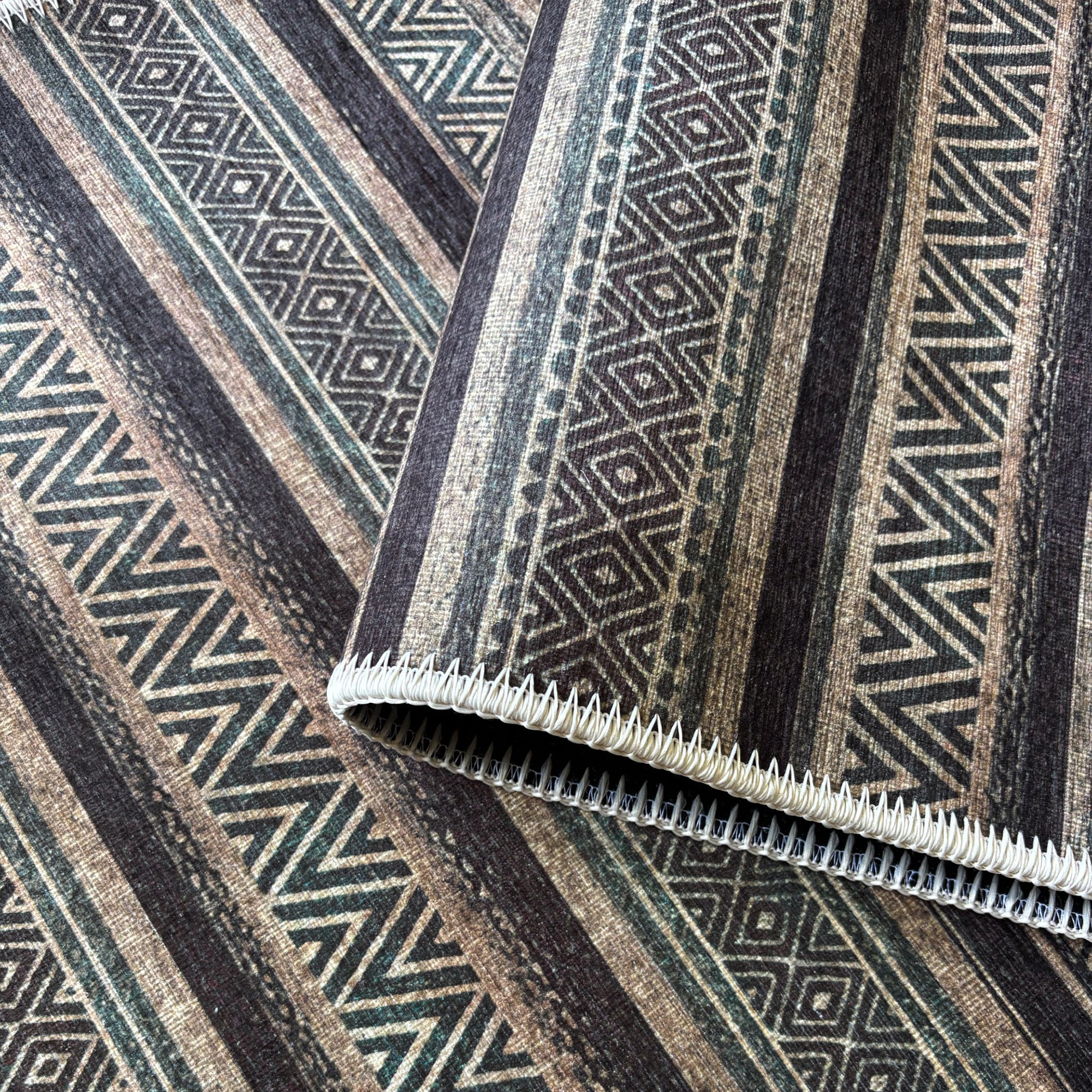 Shasta Machine Washable Area Rug