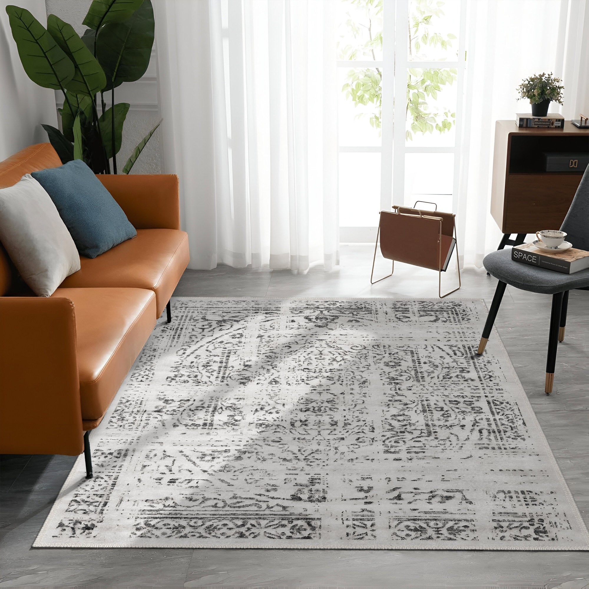 Ruiz Machine Washable Area Rug