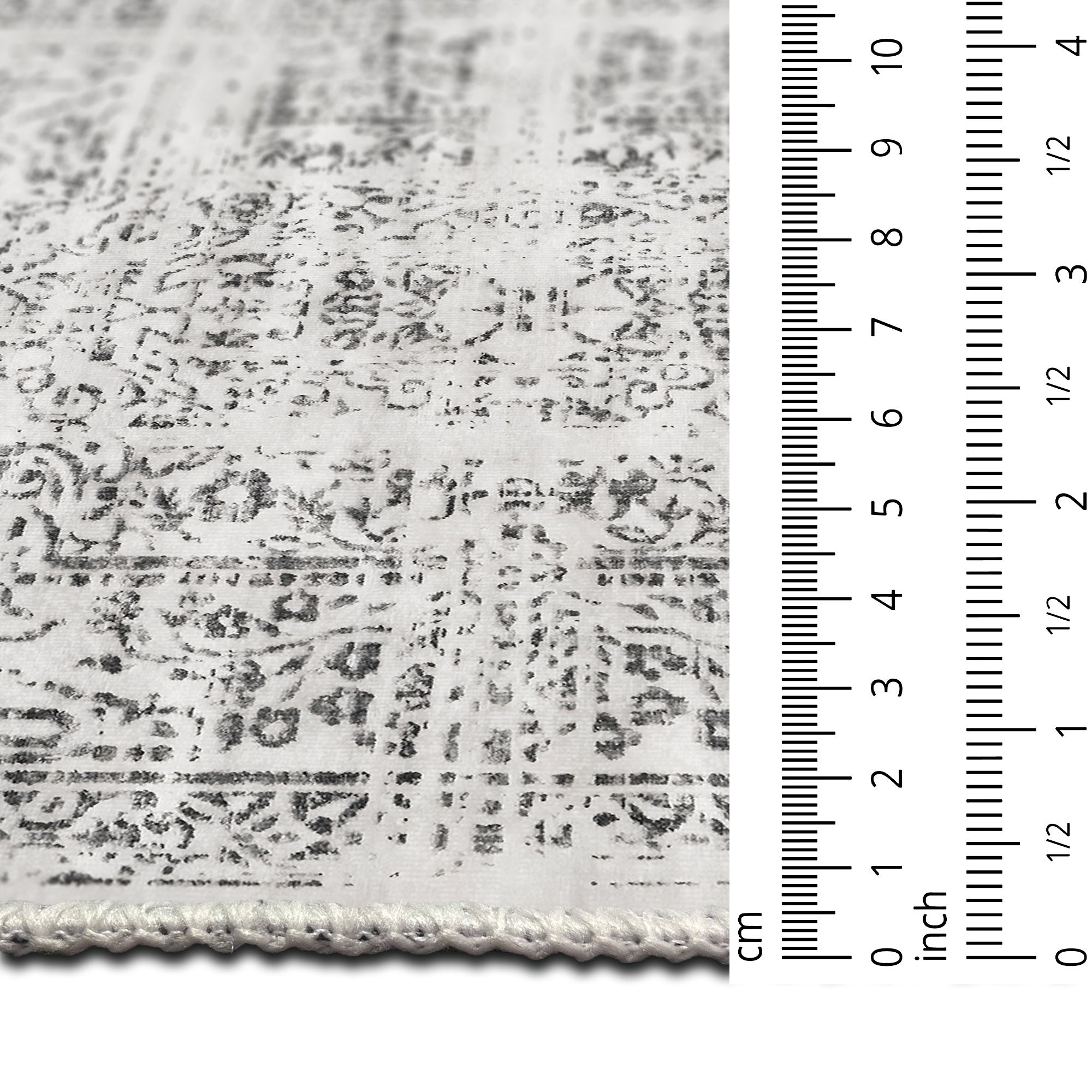 Ruiz Machine Washable Area Rug