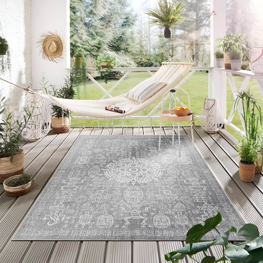 Rivet Machine Washable Area Rug