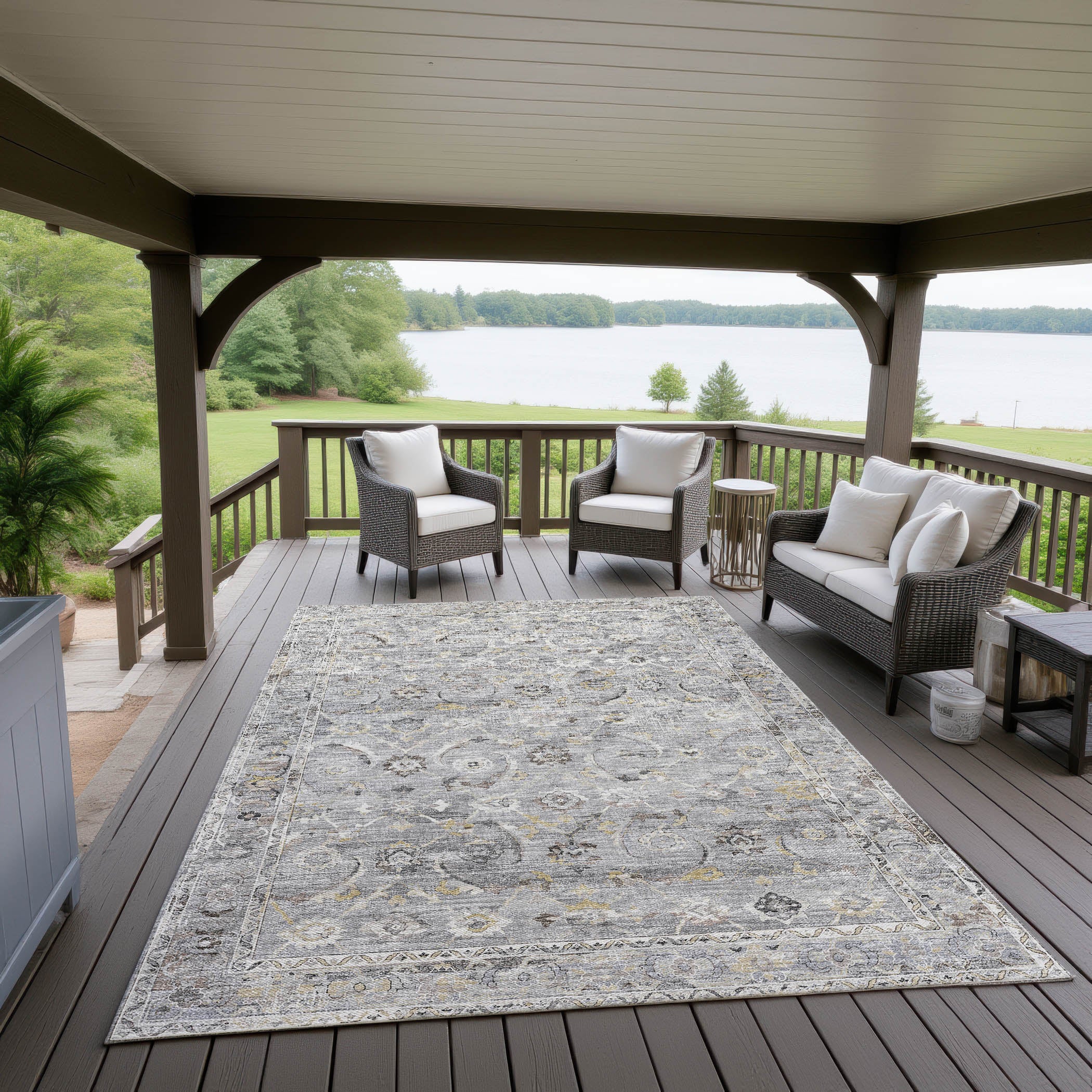 Indoor/Outdoor Traditional JC4 Silver Gray Rug 3' x 5' #shape_Rectangle