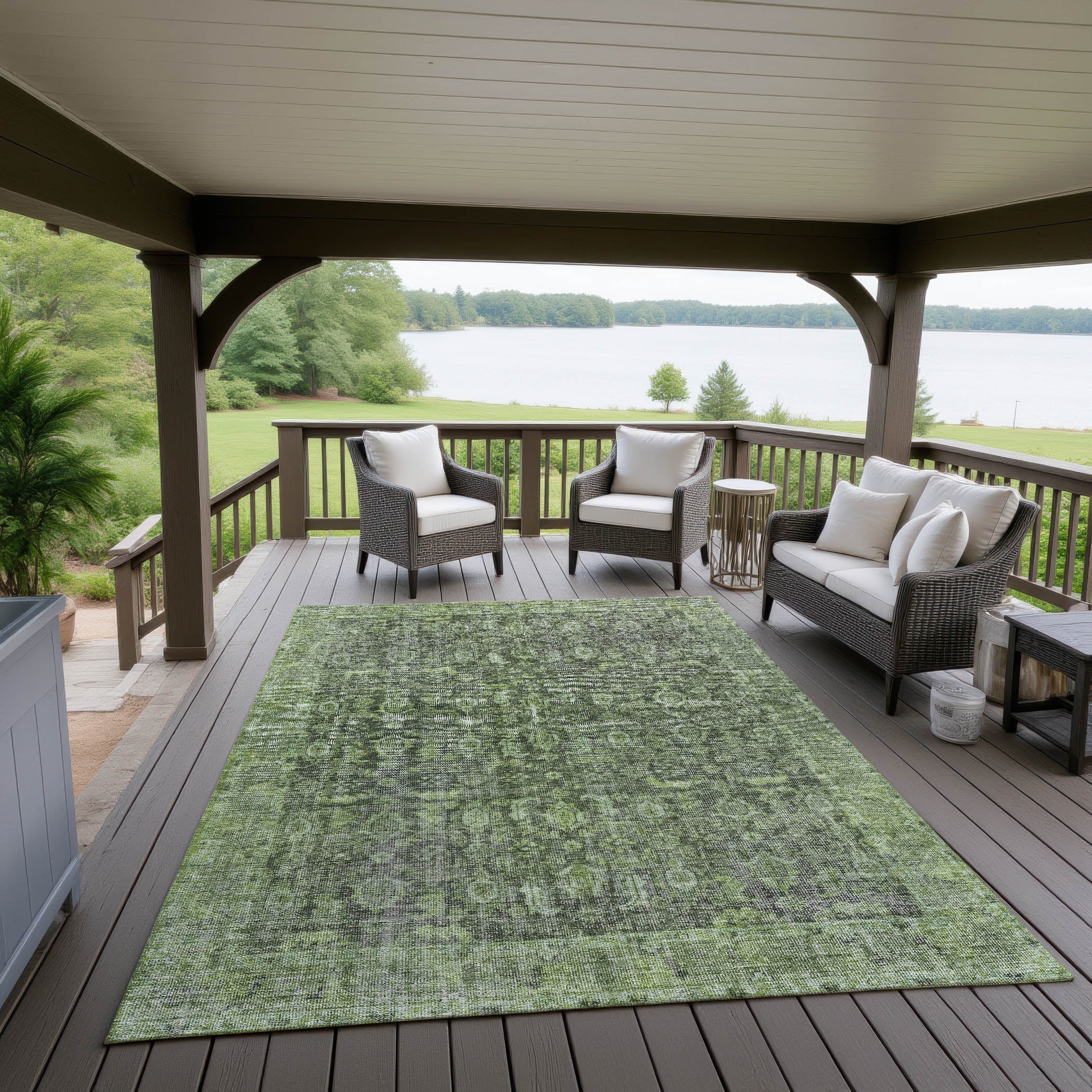 Indoor/Outdoor Traditional KJ3 Cactus Green Rug 2'6" x 3'10" #shape_Rectangle