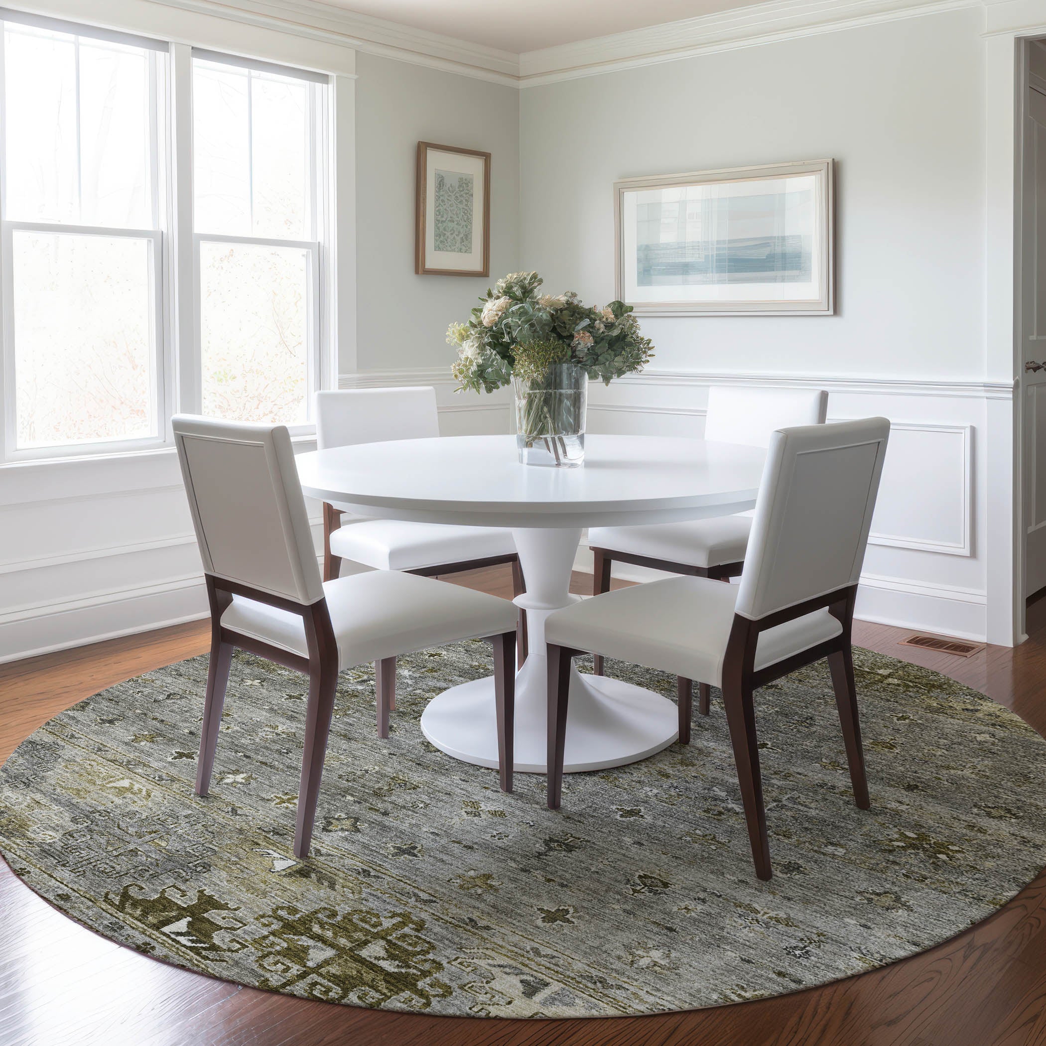 Indoor/Outdoor Traditional KJ5 Pewter Gray Rug 8' x 8' #shape_Round