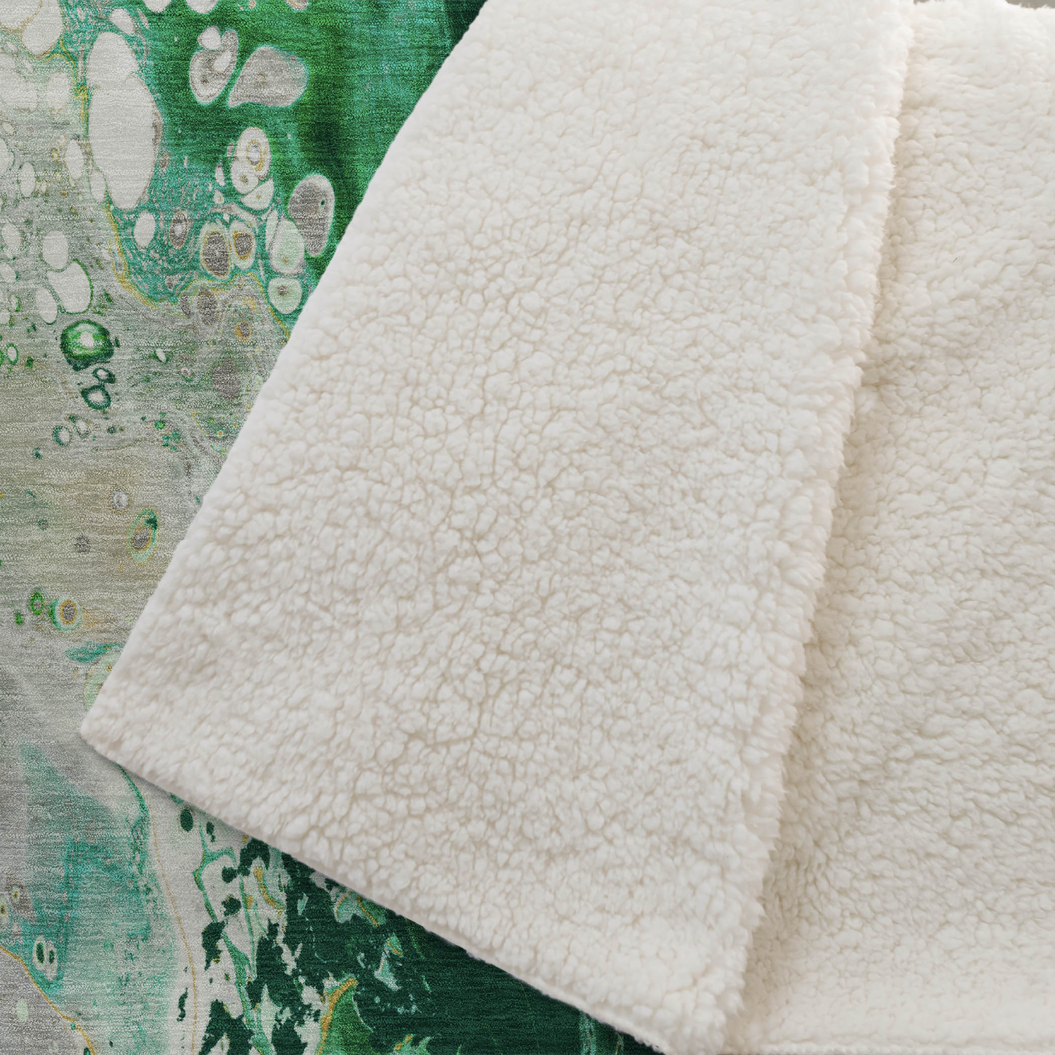 Luxury Machine Washable Contemporary KK10 Emerald City Green Rug 1'8" x 2'6" #shape_Rectangle