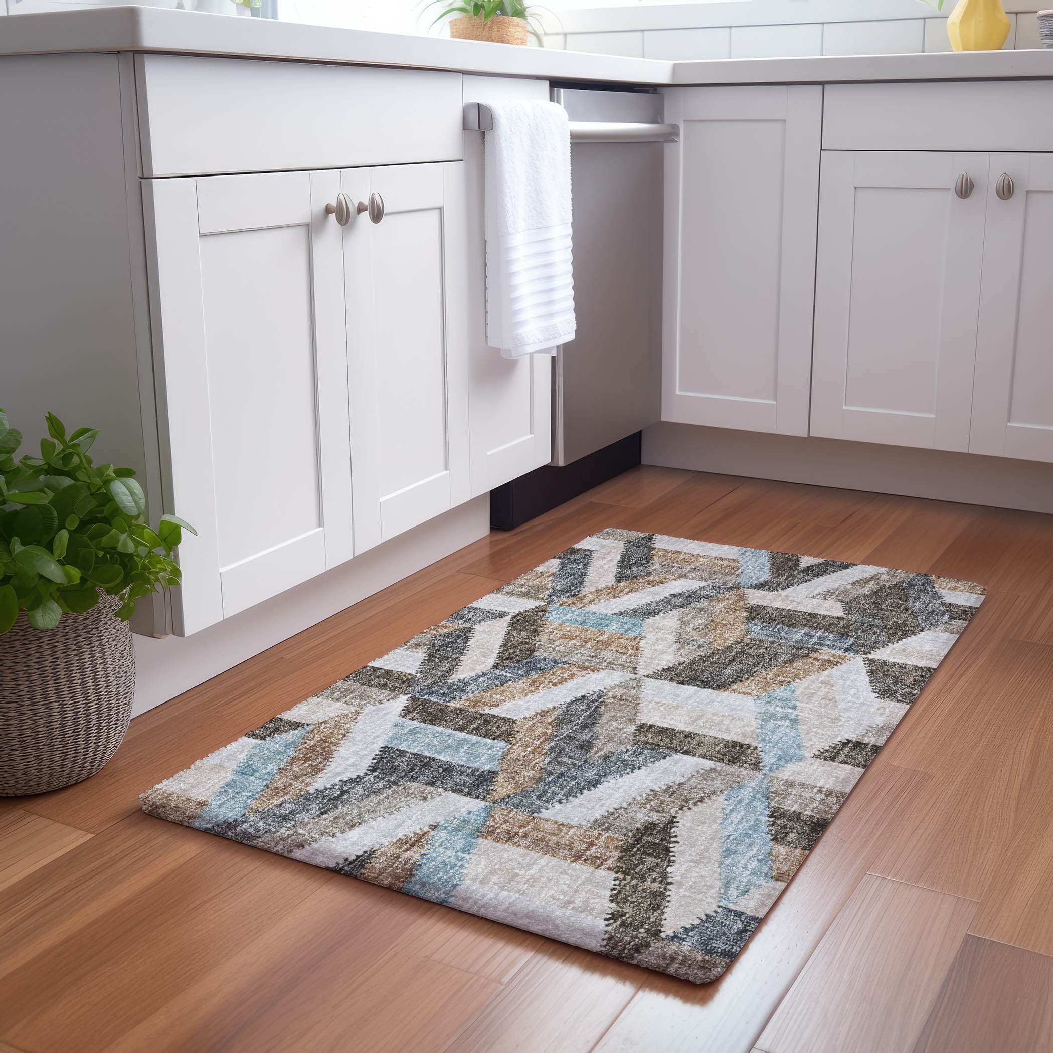 Luxury Washable Transitional LN1 Brown Rug 1'8" x 2'6" #shape_Rectangle