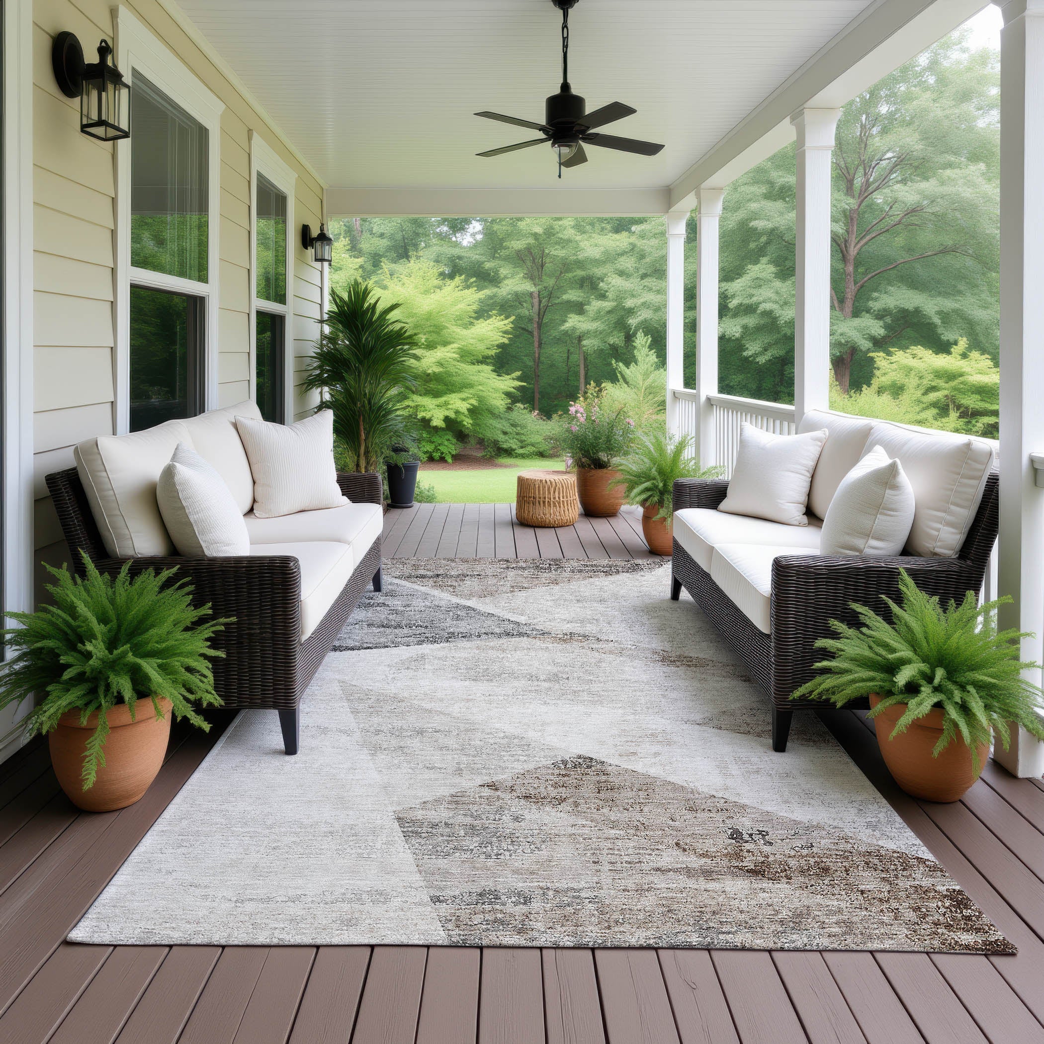 Luxury Machine Washable Indoor/Outdoor Transitional NO11 Silver Gray Rug 2'6" x 3'10" #shape_Rectangle