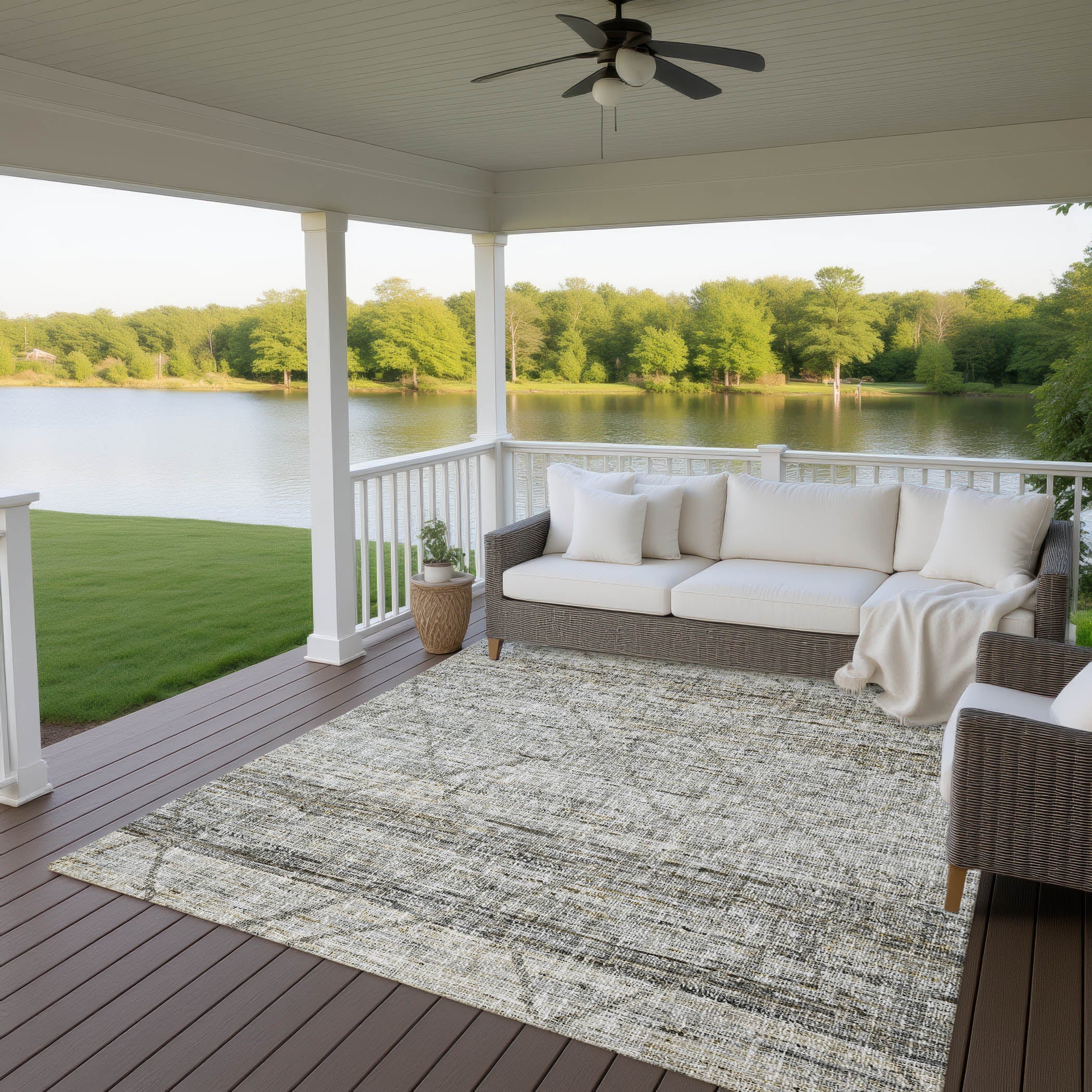 Luxury Washable Indoor/Outdoor Transitional PO1 Pewter Gray Rug 2'6" x 3'10" #shape_Rectangle