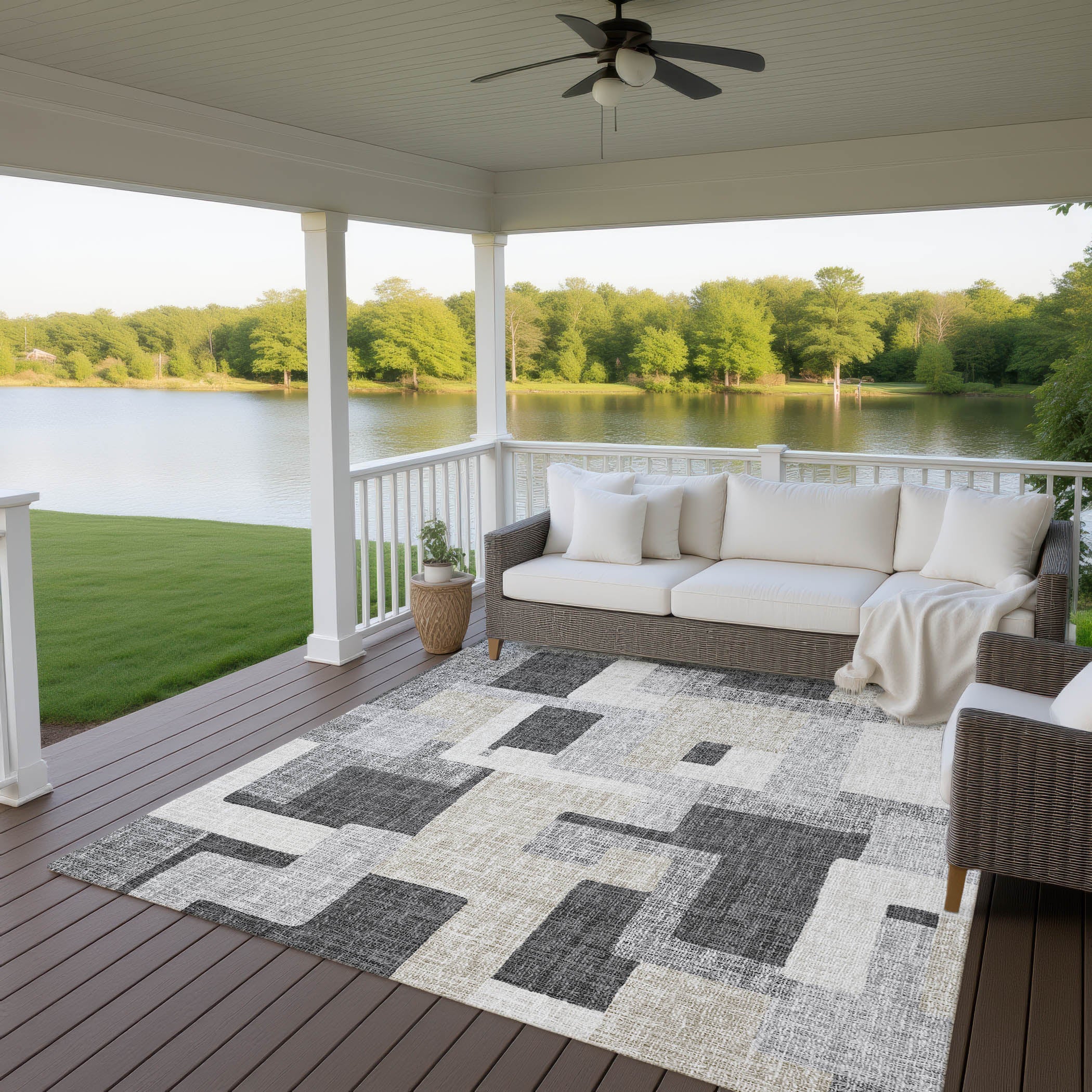 Luxury Washable Indoor/Outdoor Transitional PO3 Gray Rug 2'6" x 3'10" #shape_Rectangle