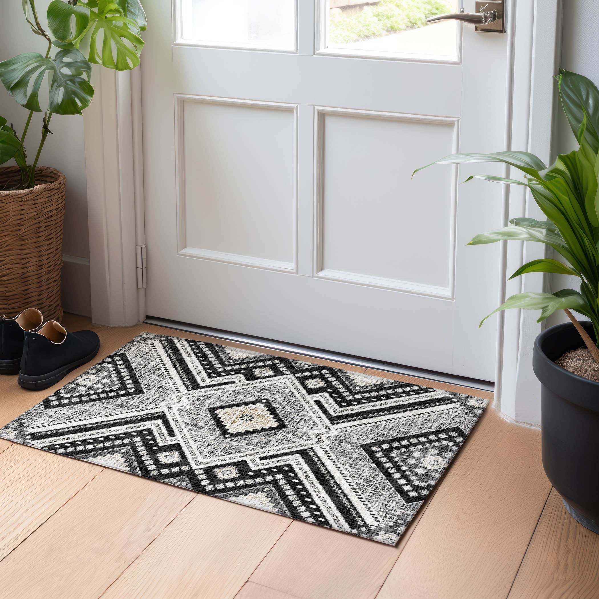 Luxury Washable Indoor/Outdoor Transitional PO5 Black Rug 1'8" x 2'6" #shape_Rectangle