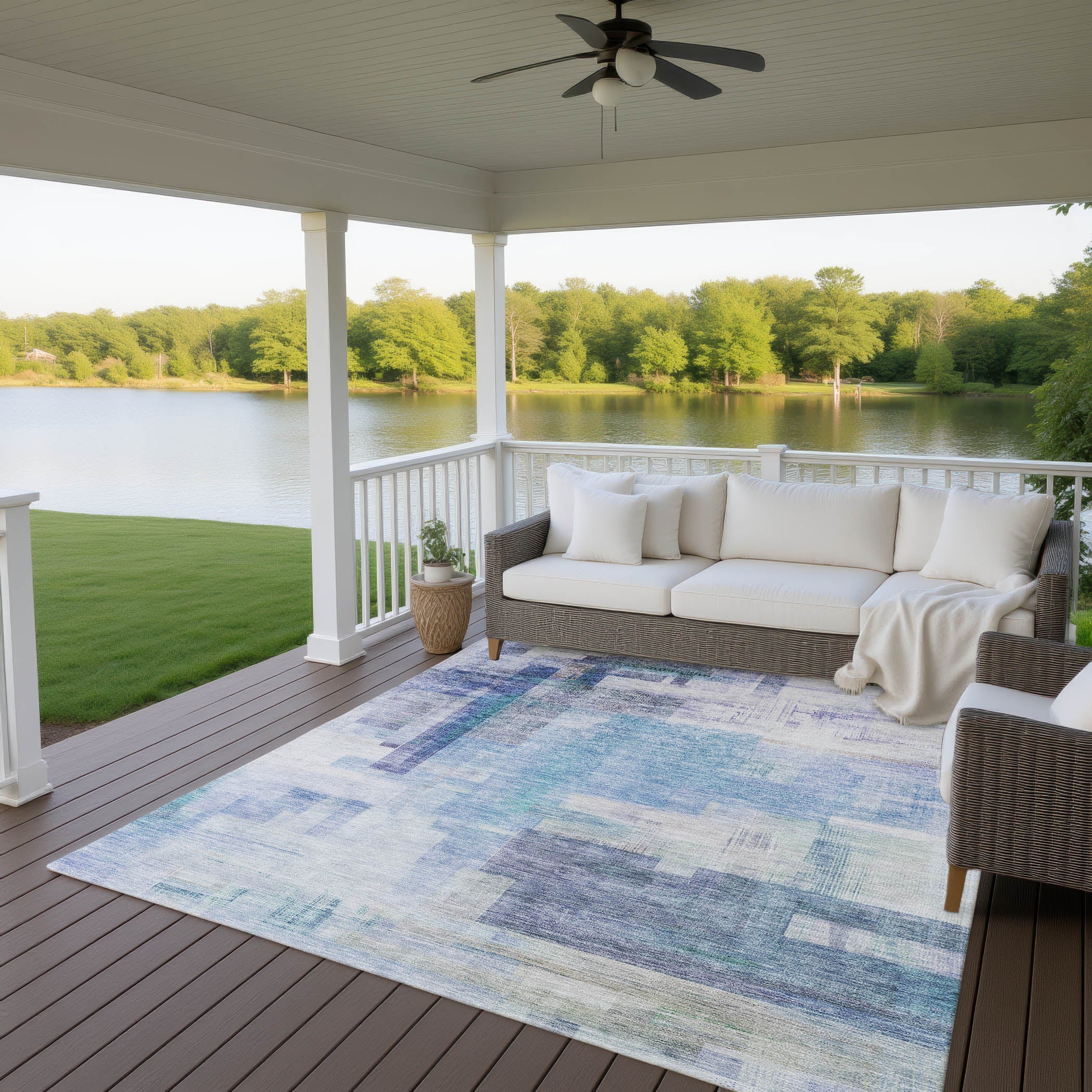 Luxury Washable Indoor/Outdoor Transitional RN6 Blue Rug 2'6" x 3'10" #shape_Rectangle